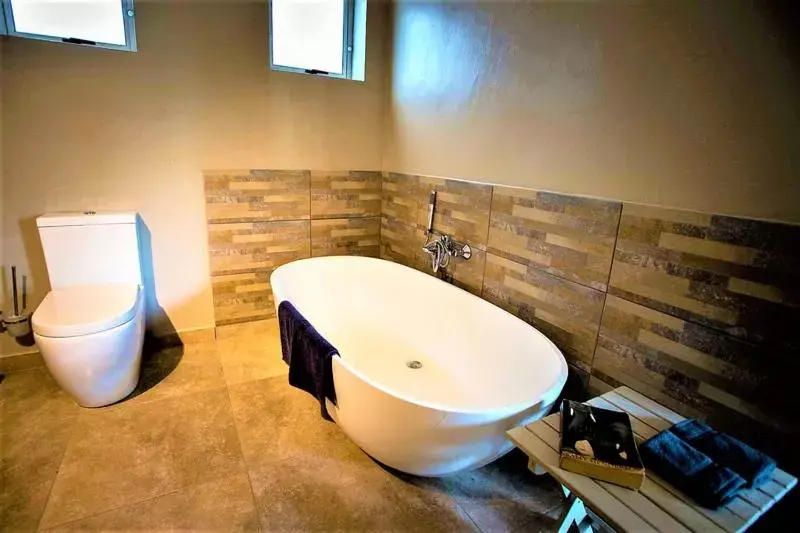 Deluxe Double Room with Bath in The Waterfront, Maun Deluxe Double Room with Bath in The Waterfront, Maun