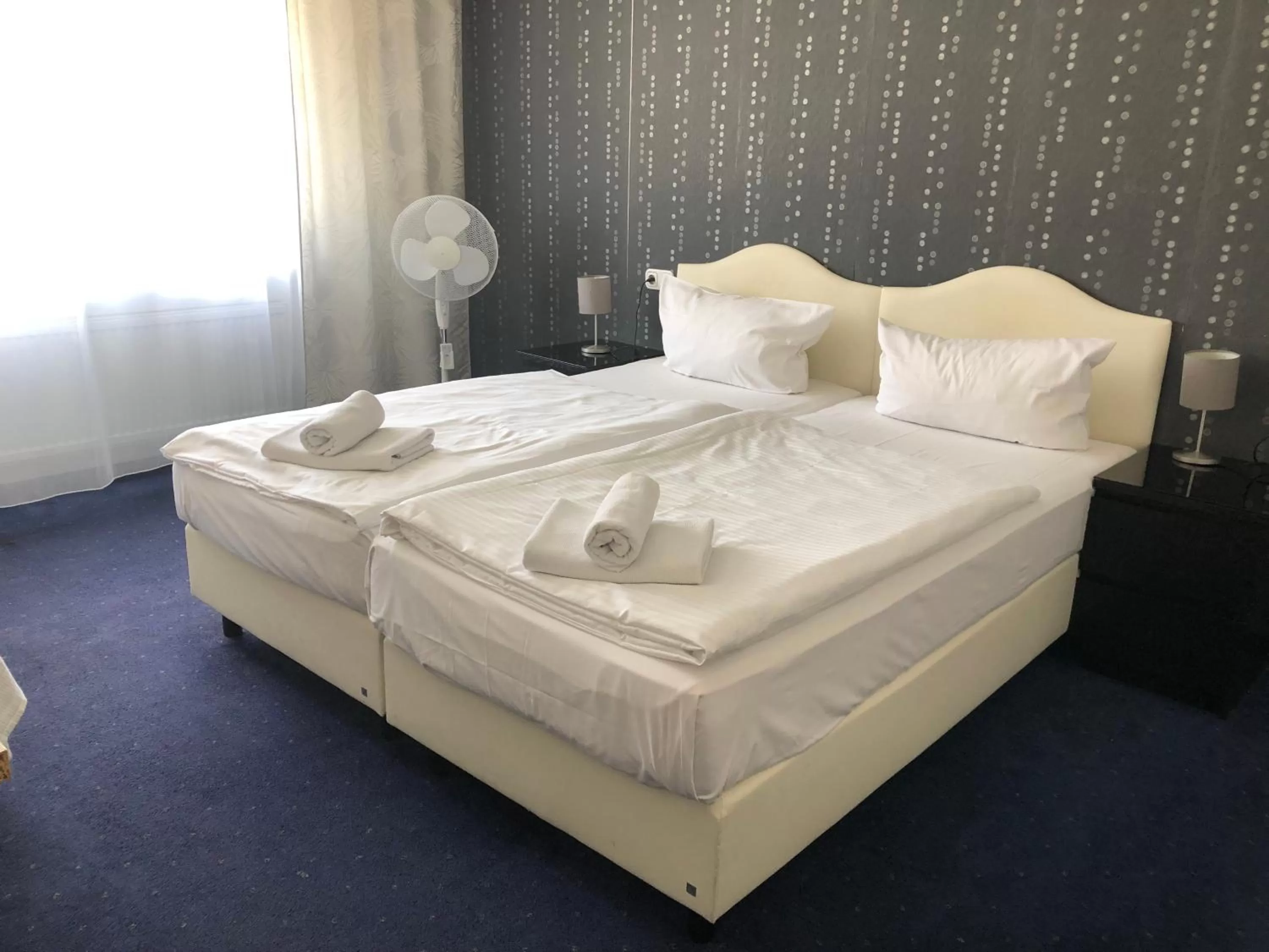 Bed in Hotel Royal Hanau