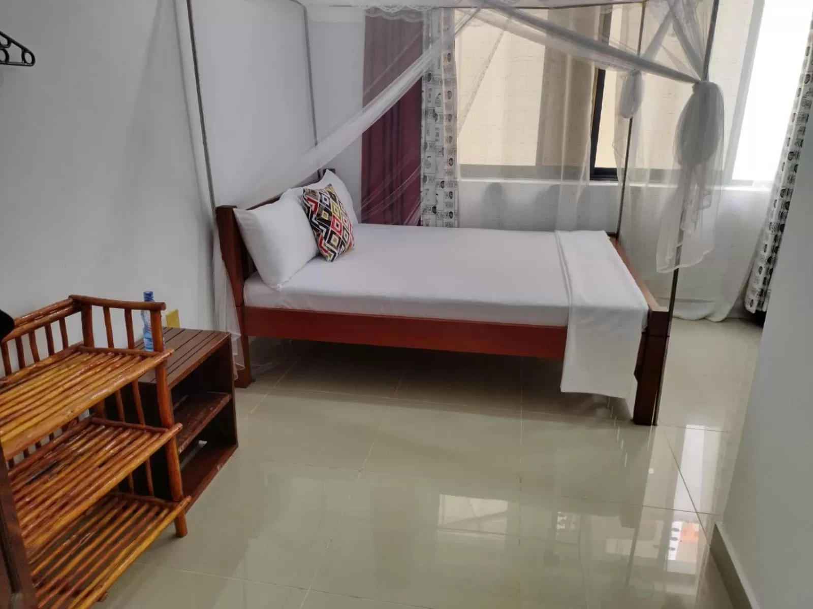 Bed in 6 Park Retreat