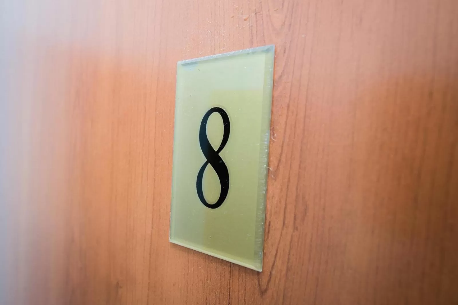 Logo/Certificate/Sign in Guesthouse Helena