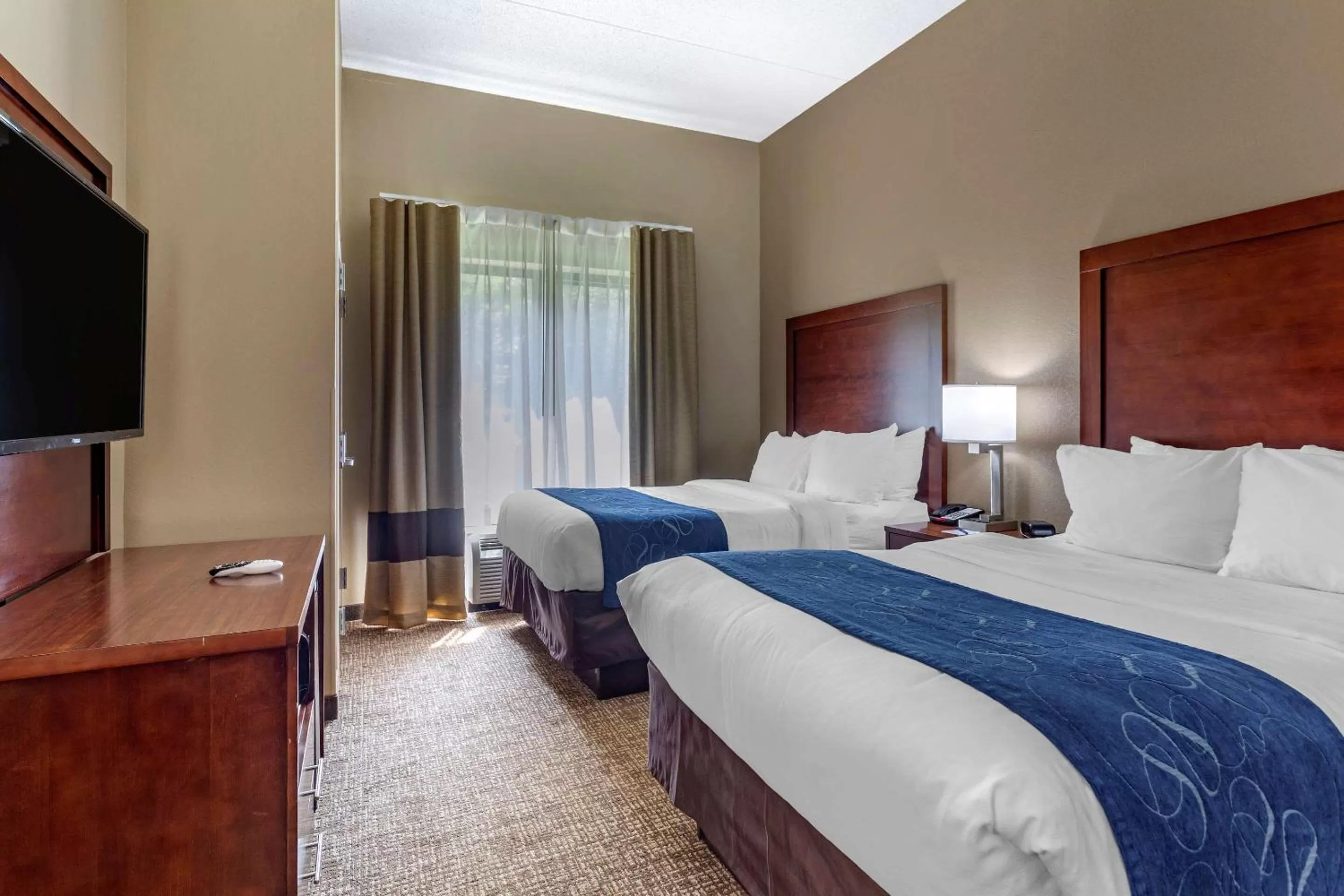 Photo of the whole room in Comfort Suites Manchester near Arnold AFB