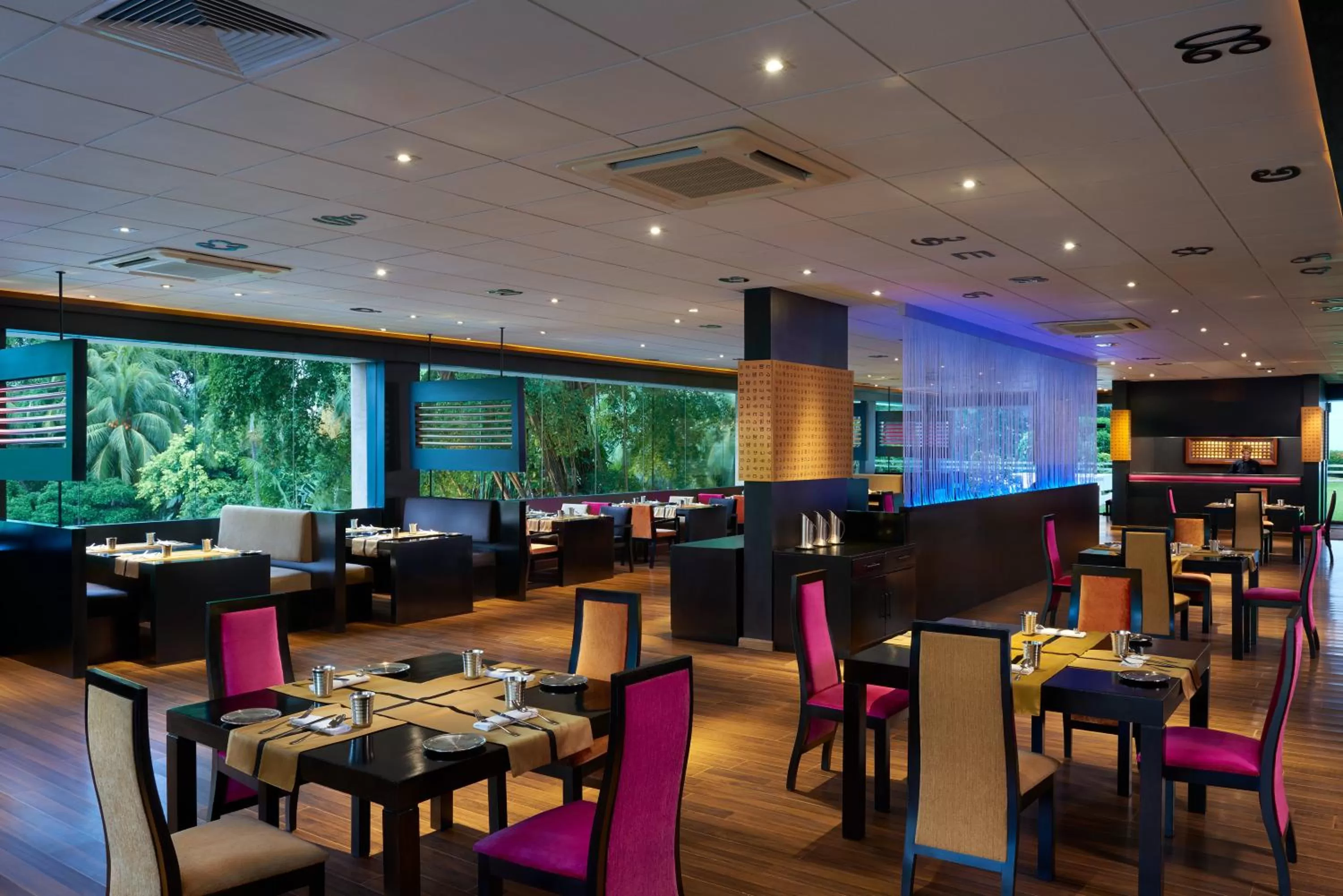 Restaurant/places to eat in Cinnamon Grand Colombo