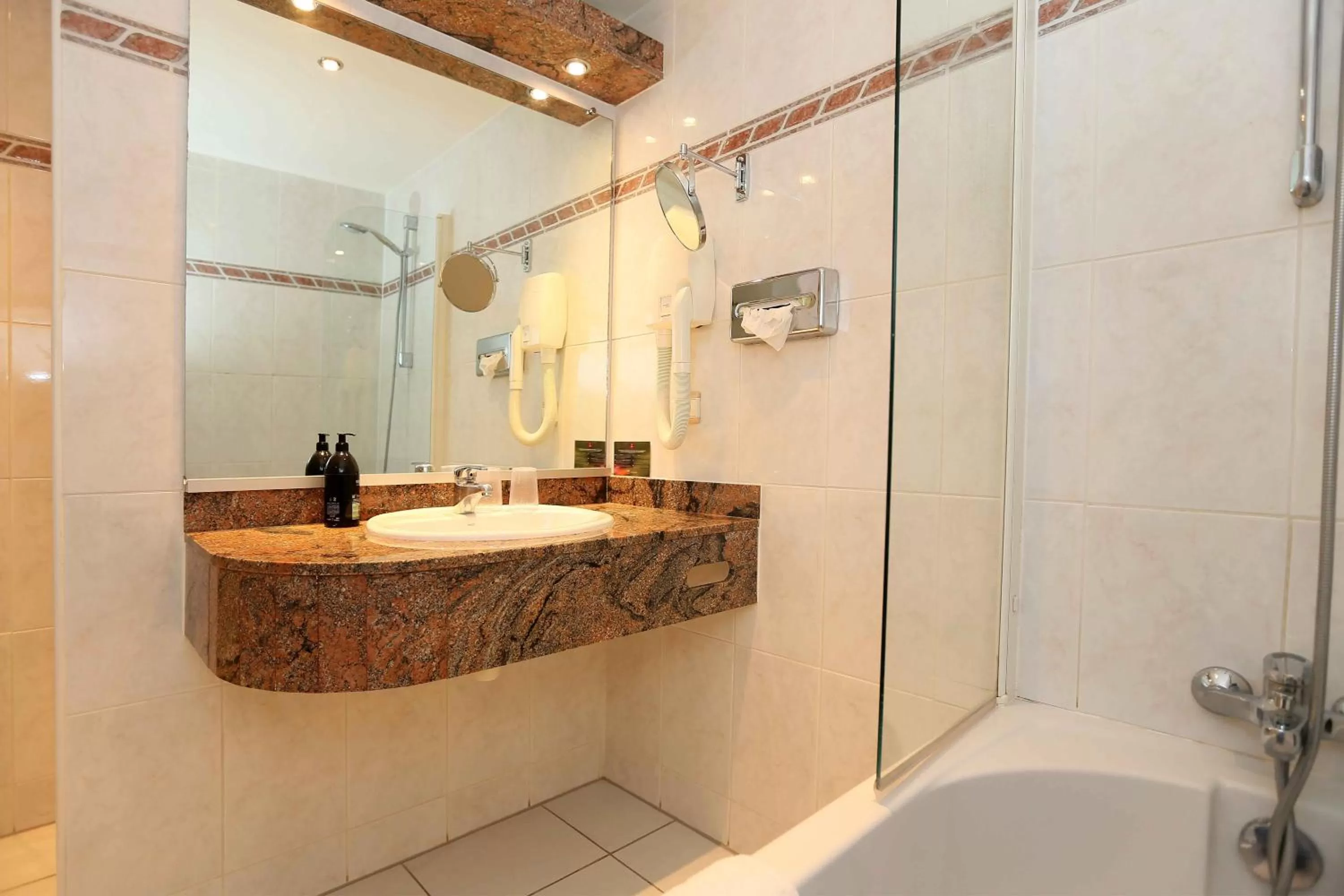 Bathroom in Adagio Original Thoiry Genève