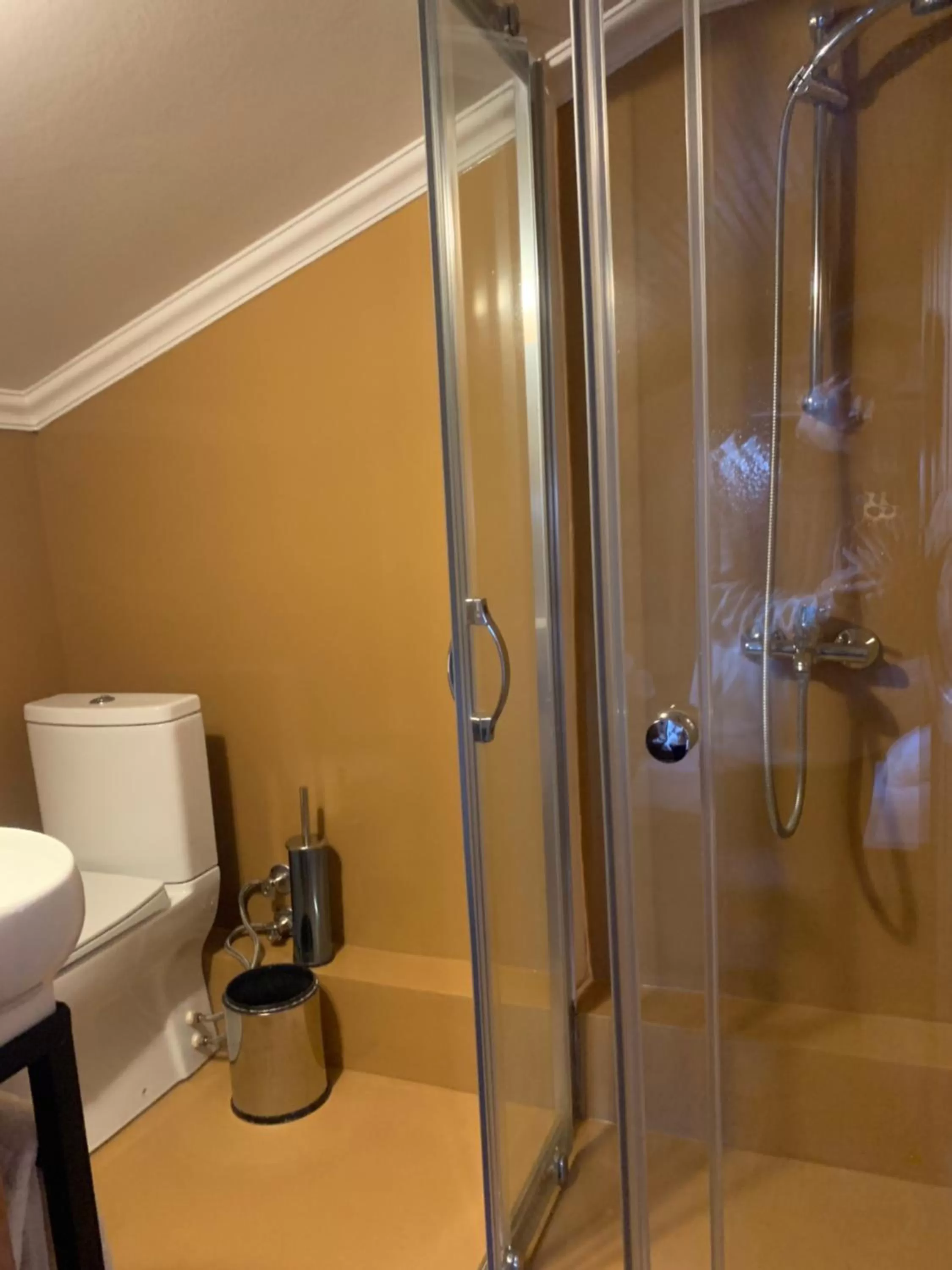 Shower in Tom Square Boutique Hotel