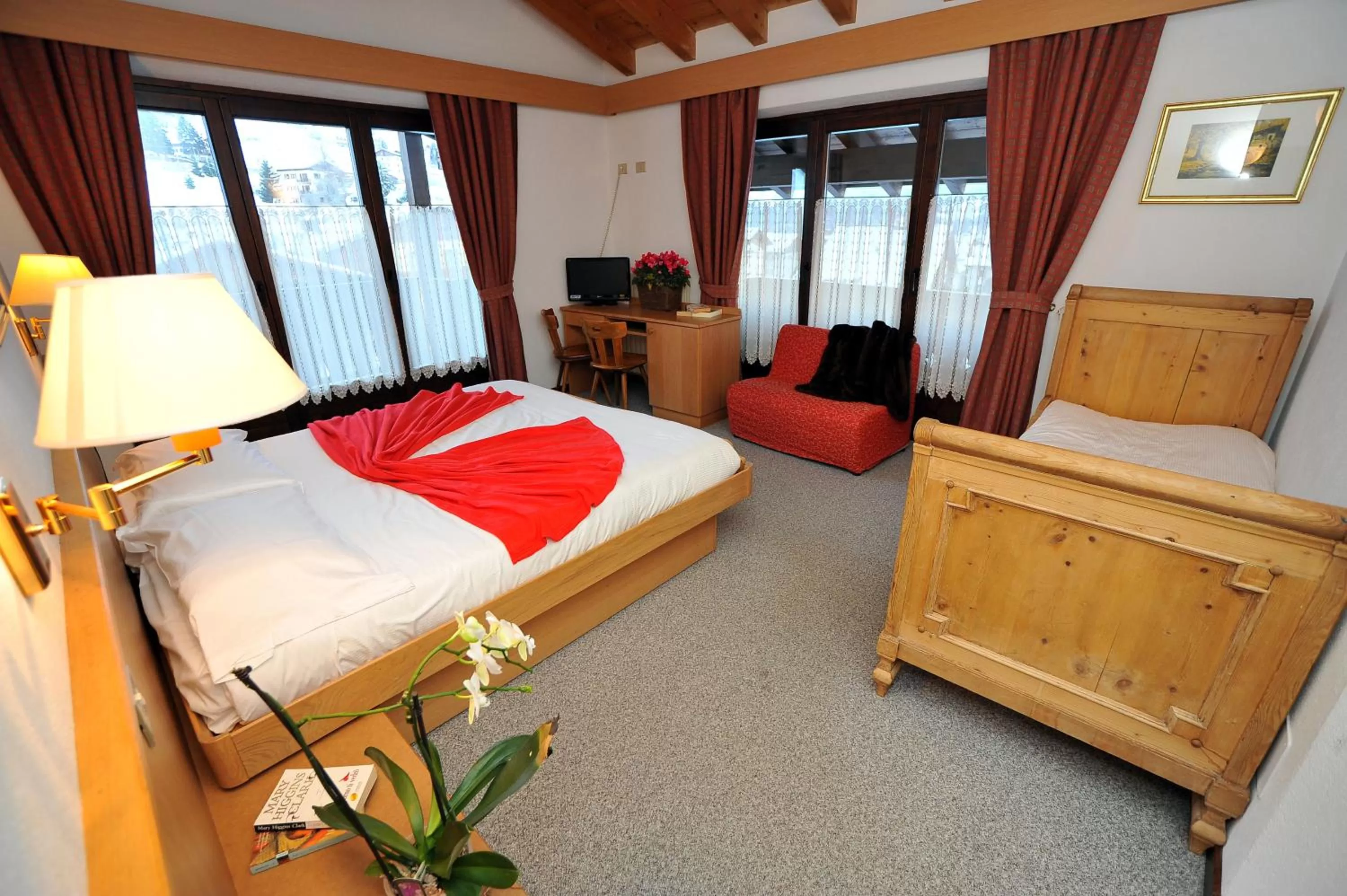 Photo of the whole room, Bed in Hotel Derby