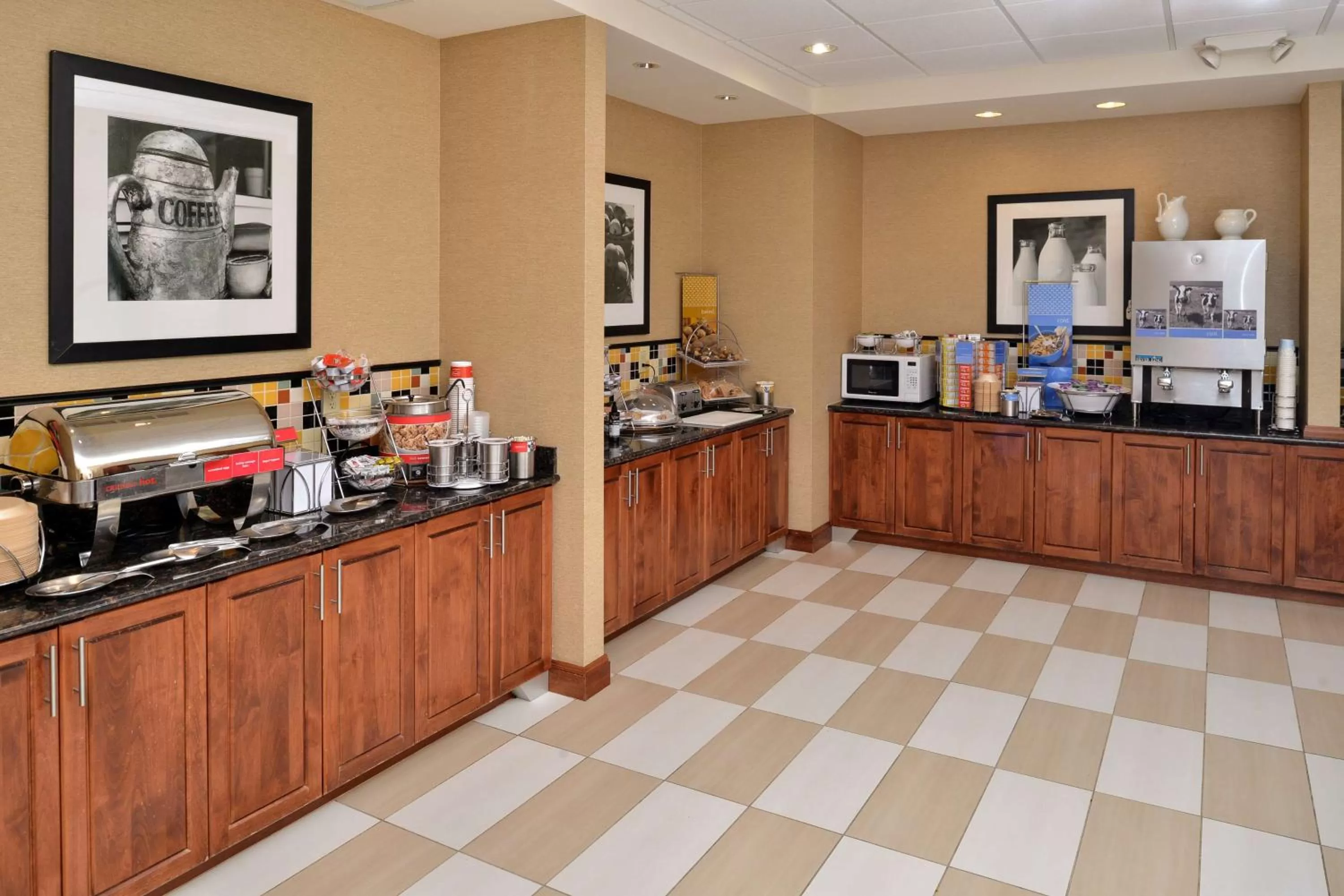 Restaurant/places to eat in Hampton Inn Rock Springs