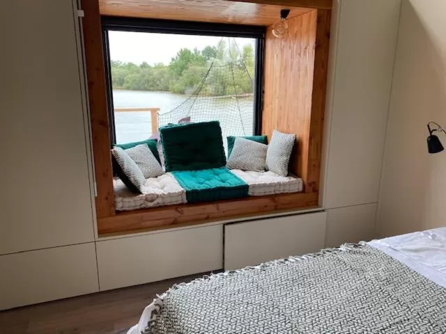 Bed in Écolodges du Golf du Sauternais