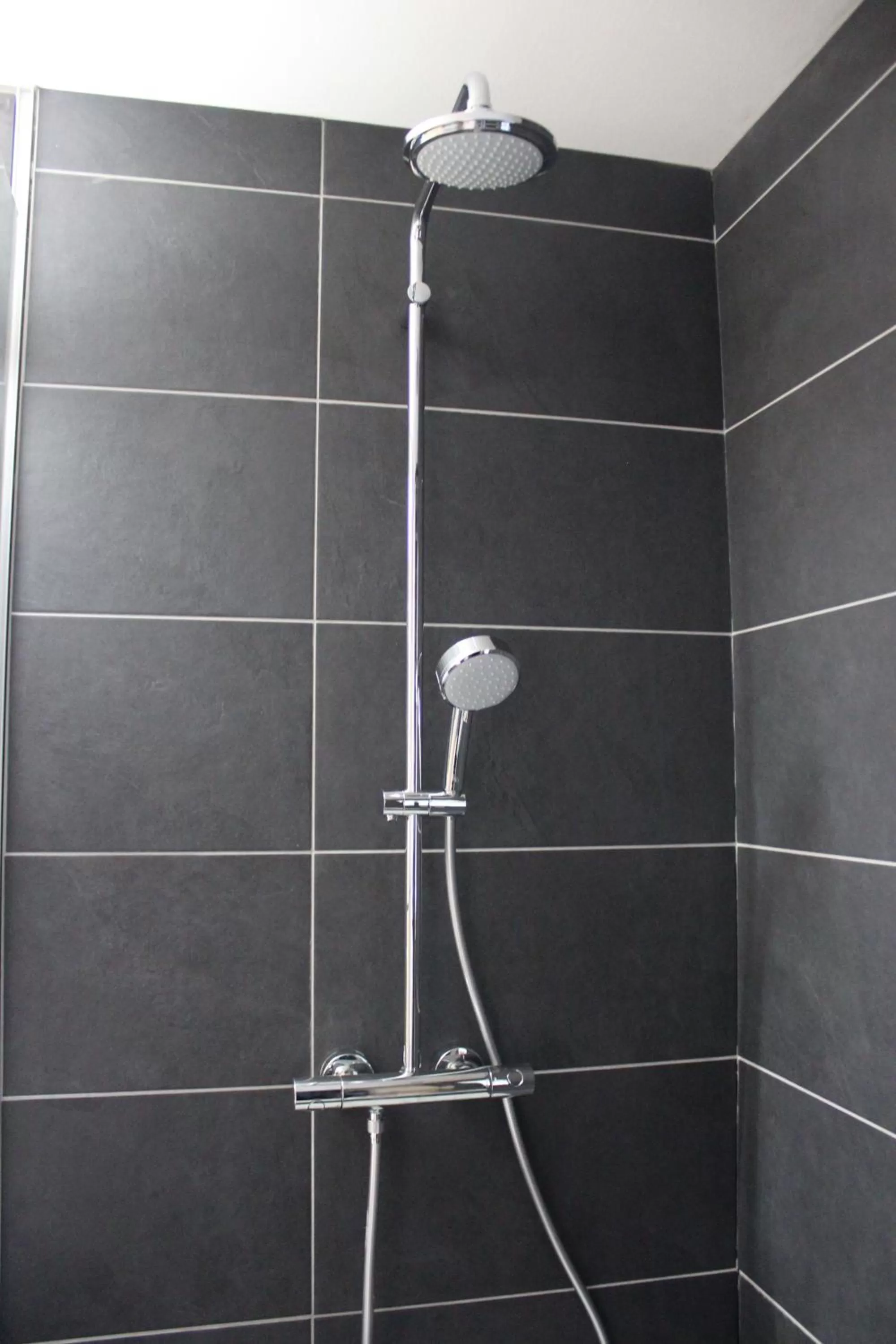 Shower in LH Hotel by WMM Hotels
