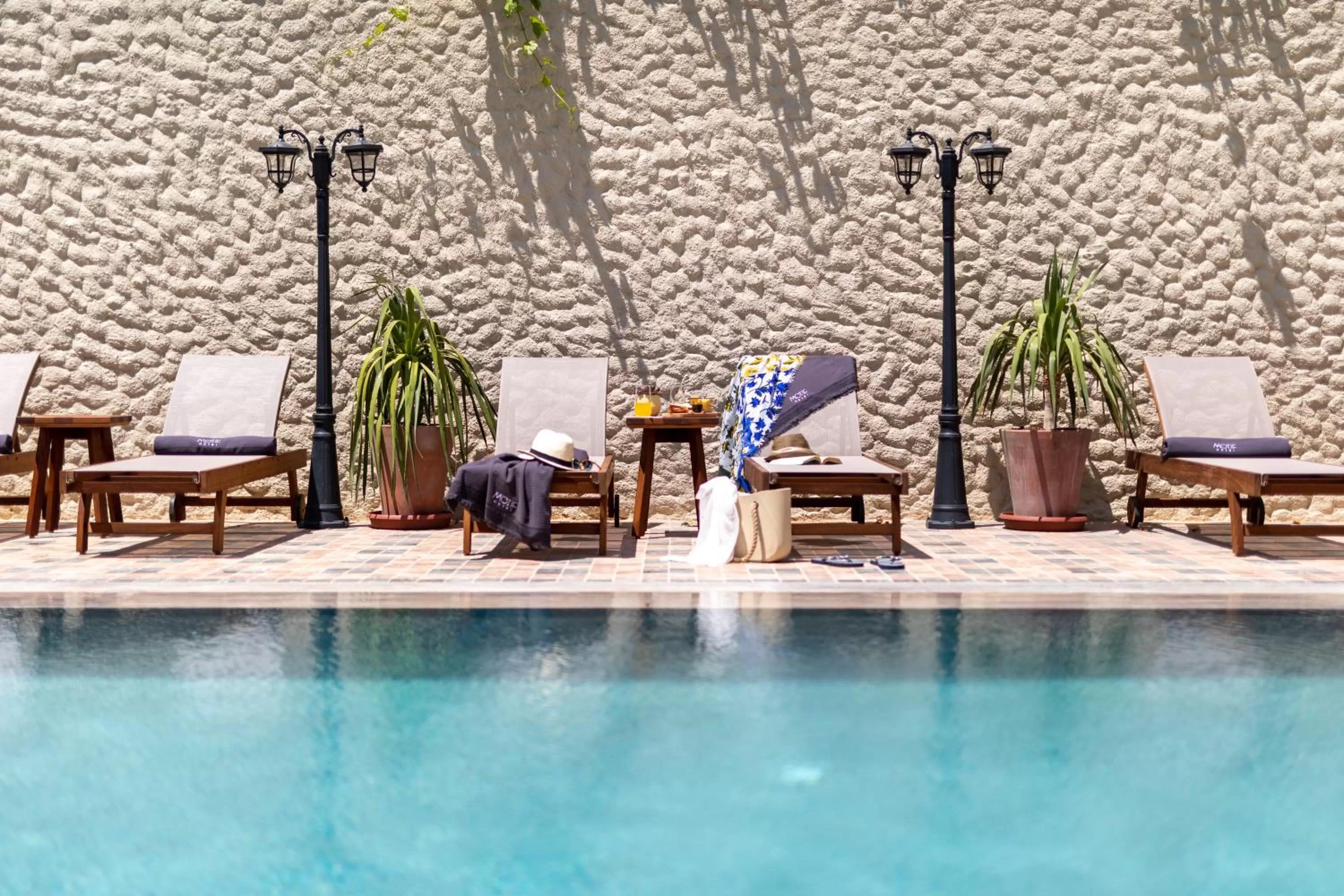 Billiard in Motif Hotel Çeşme