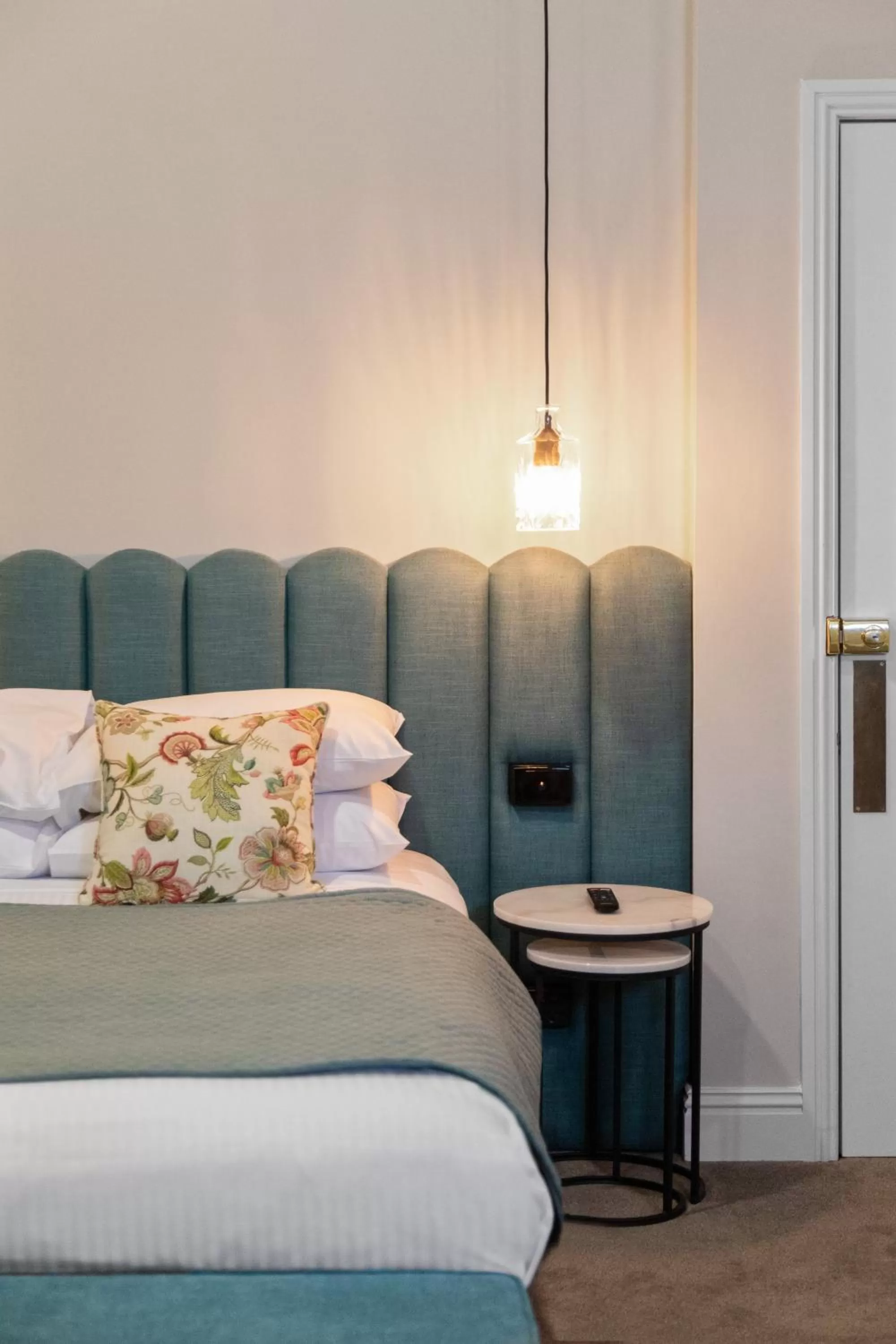 Bed in Mount Gambier Hotel