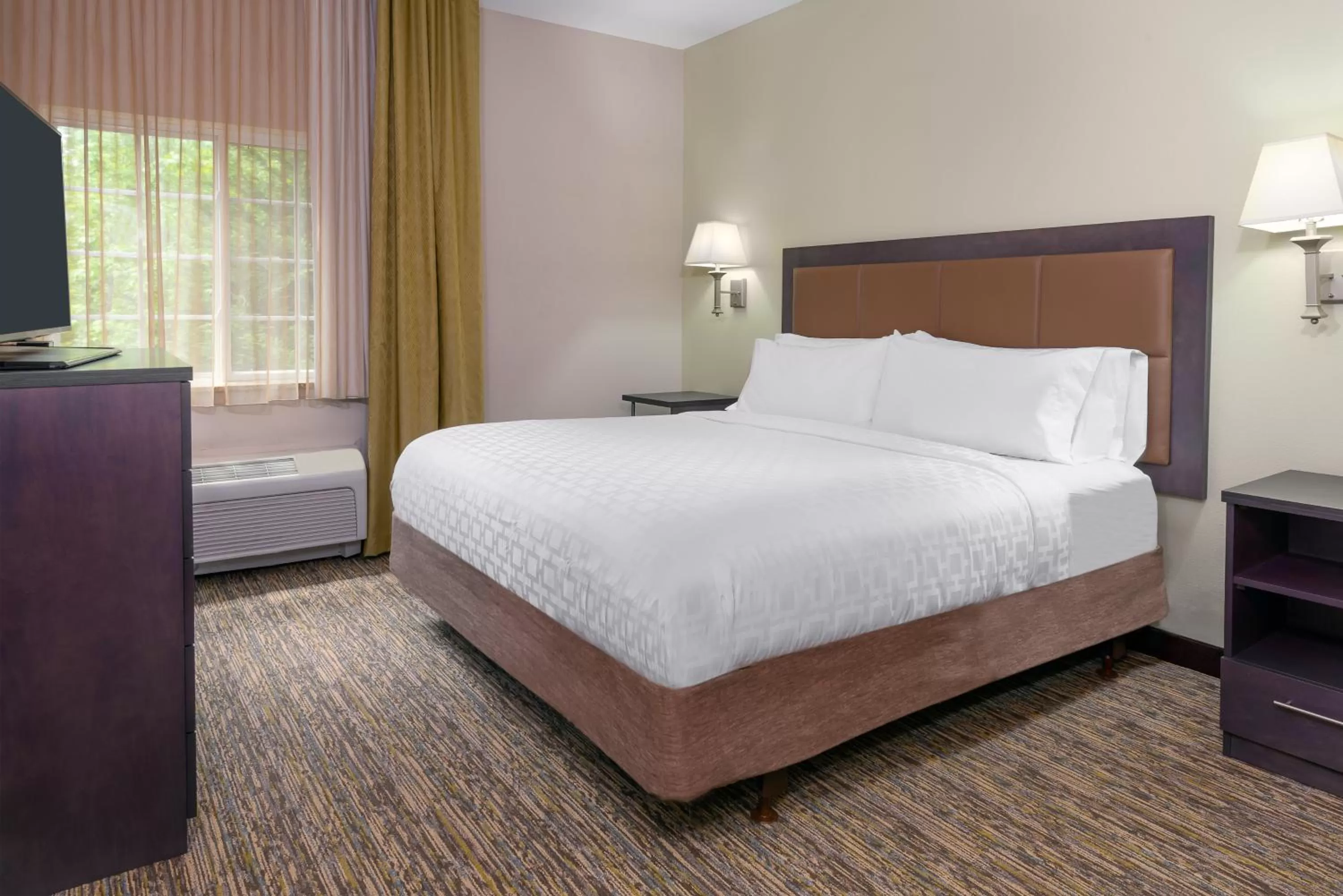 Bedroom, Bed in Candlewood Suites Athens by IHG