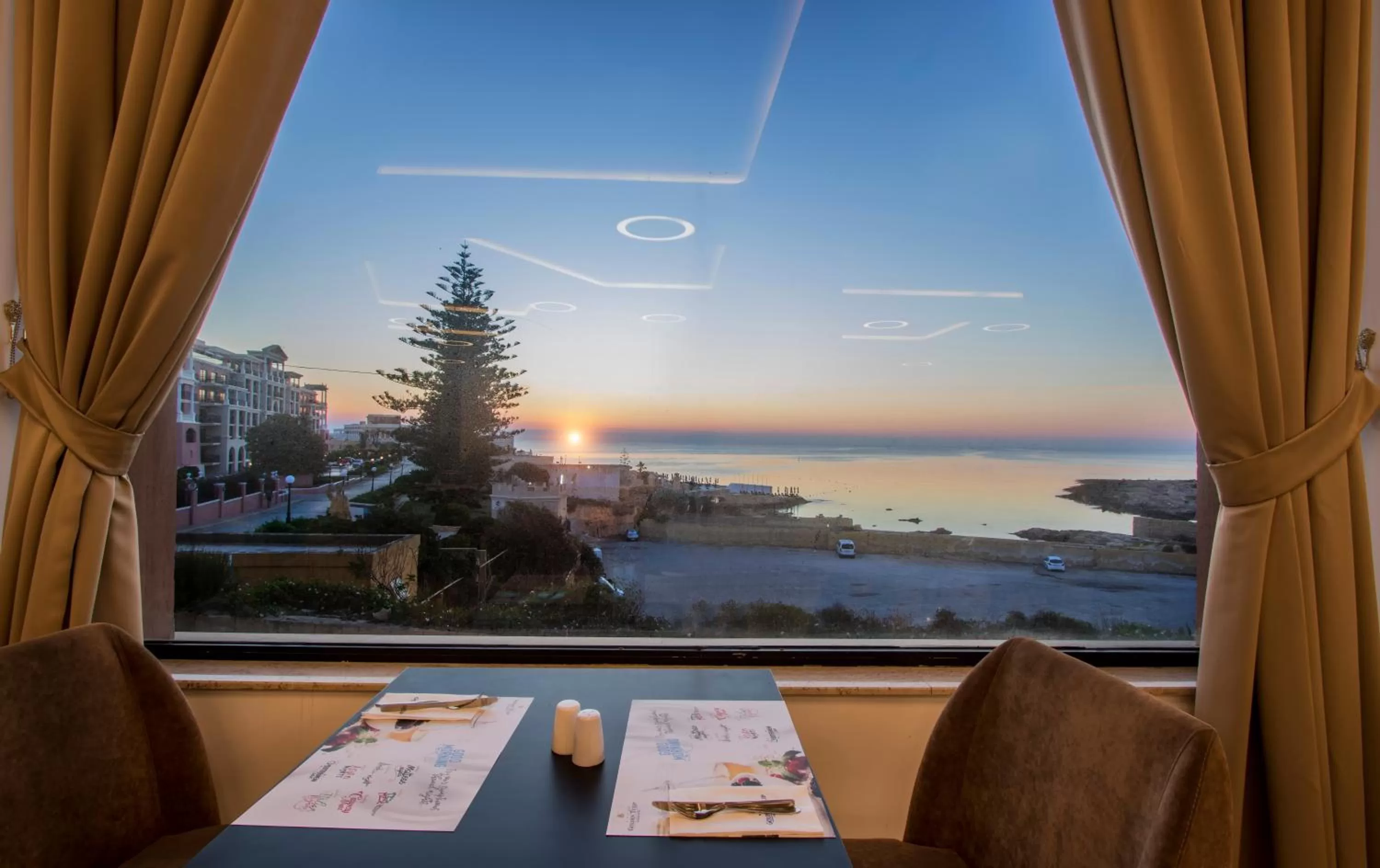 Restaurant/places to eat in Vivaldi Hotel