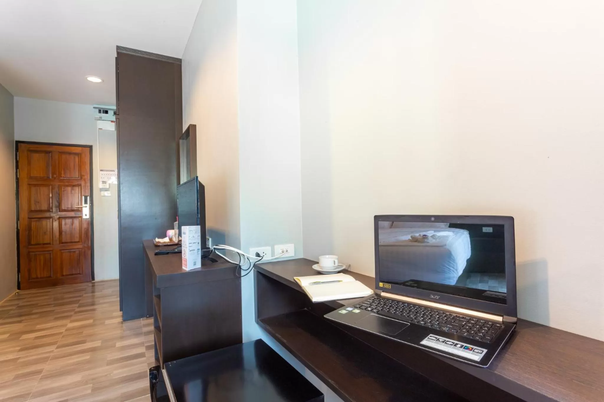 TV and multimedia in Grand Inter Hotel