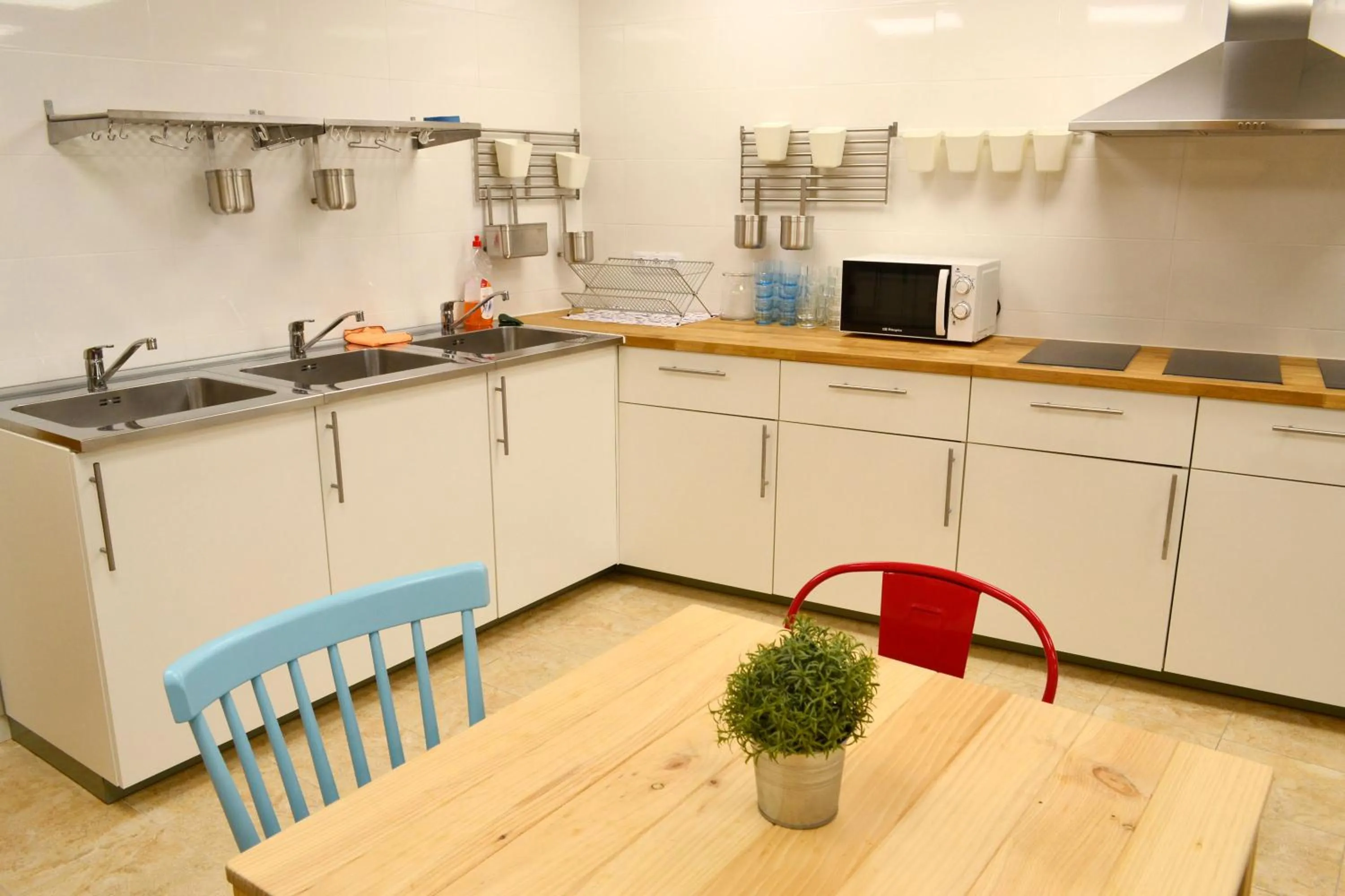 Dining area in Alda Estella Hostel