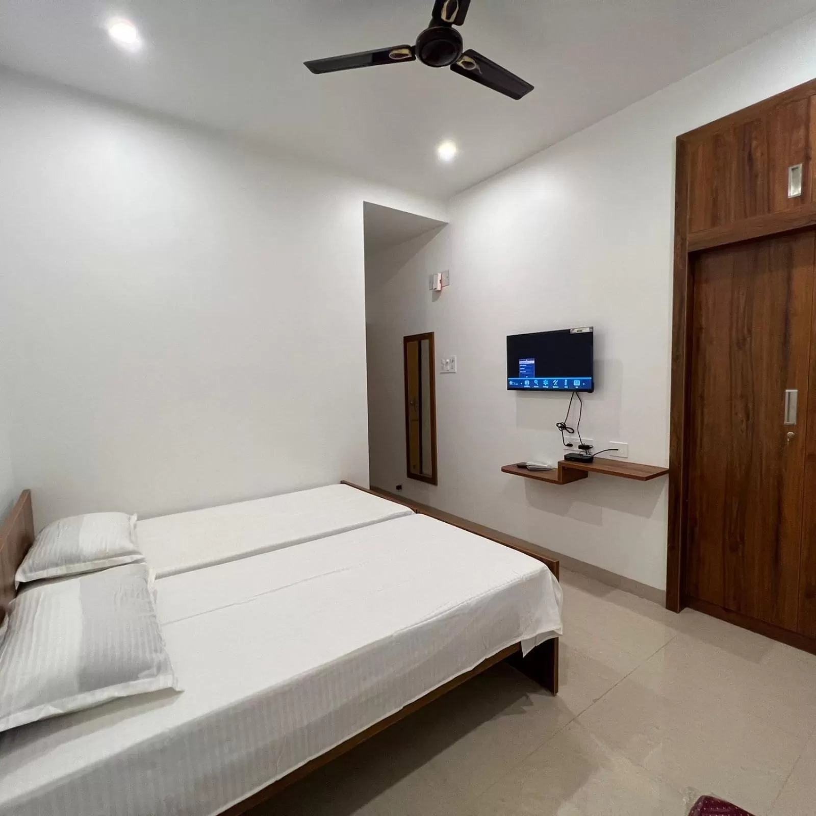 Photo of the whole room in MVP Residencies