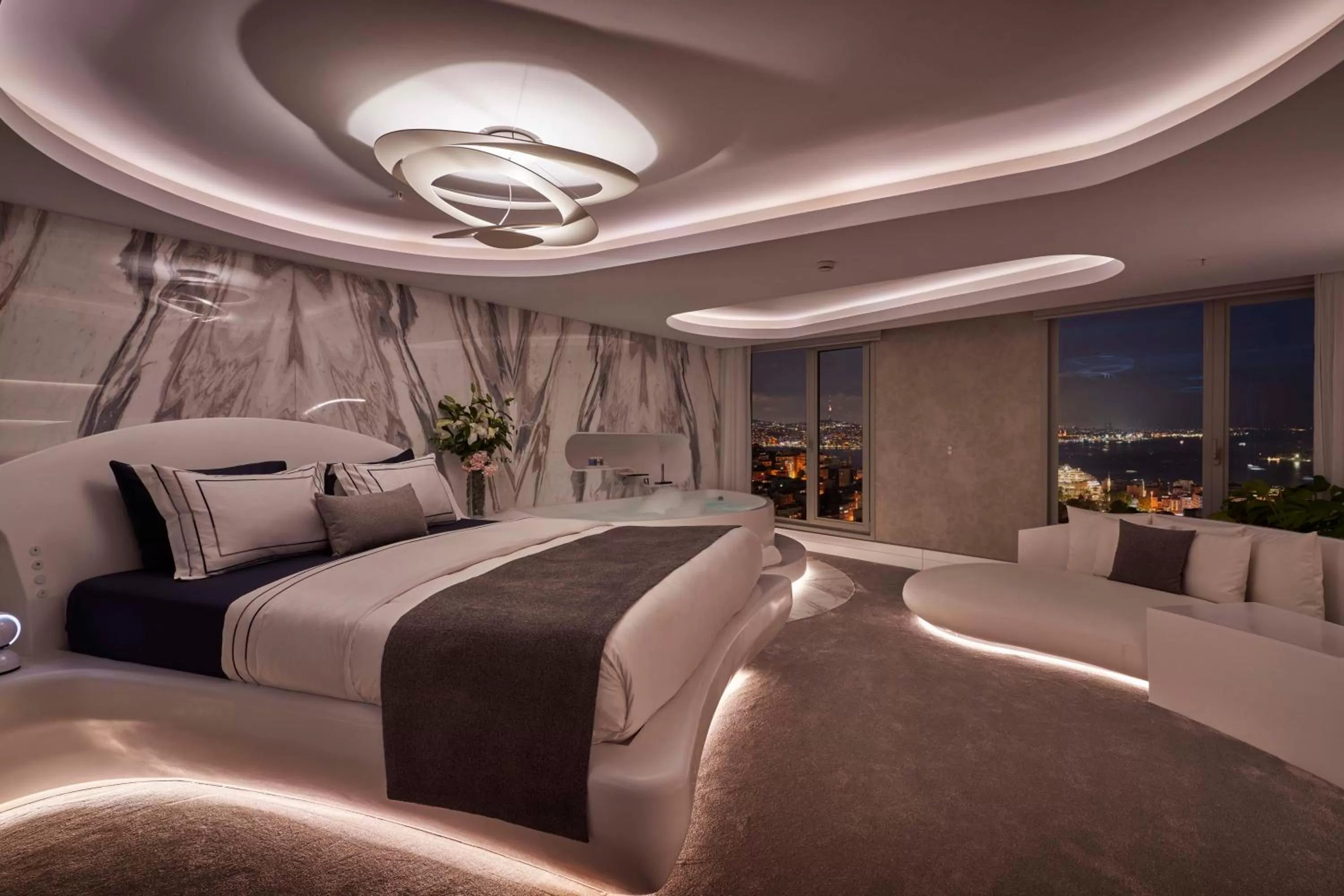 Photo of the whole room, Bed in Richmond Istanbul