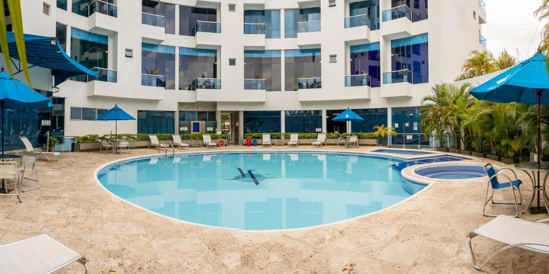 Property building in Hotel Florida Sinú