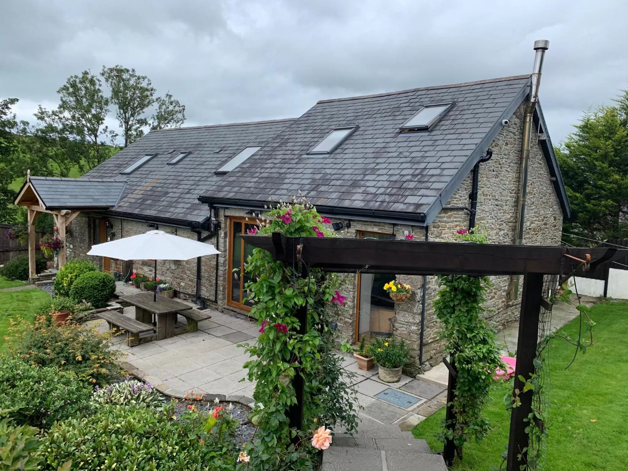 Property Building in Beudy Bach