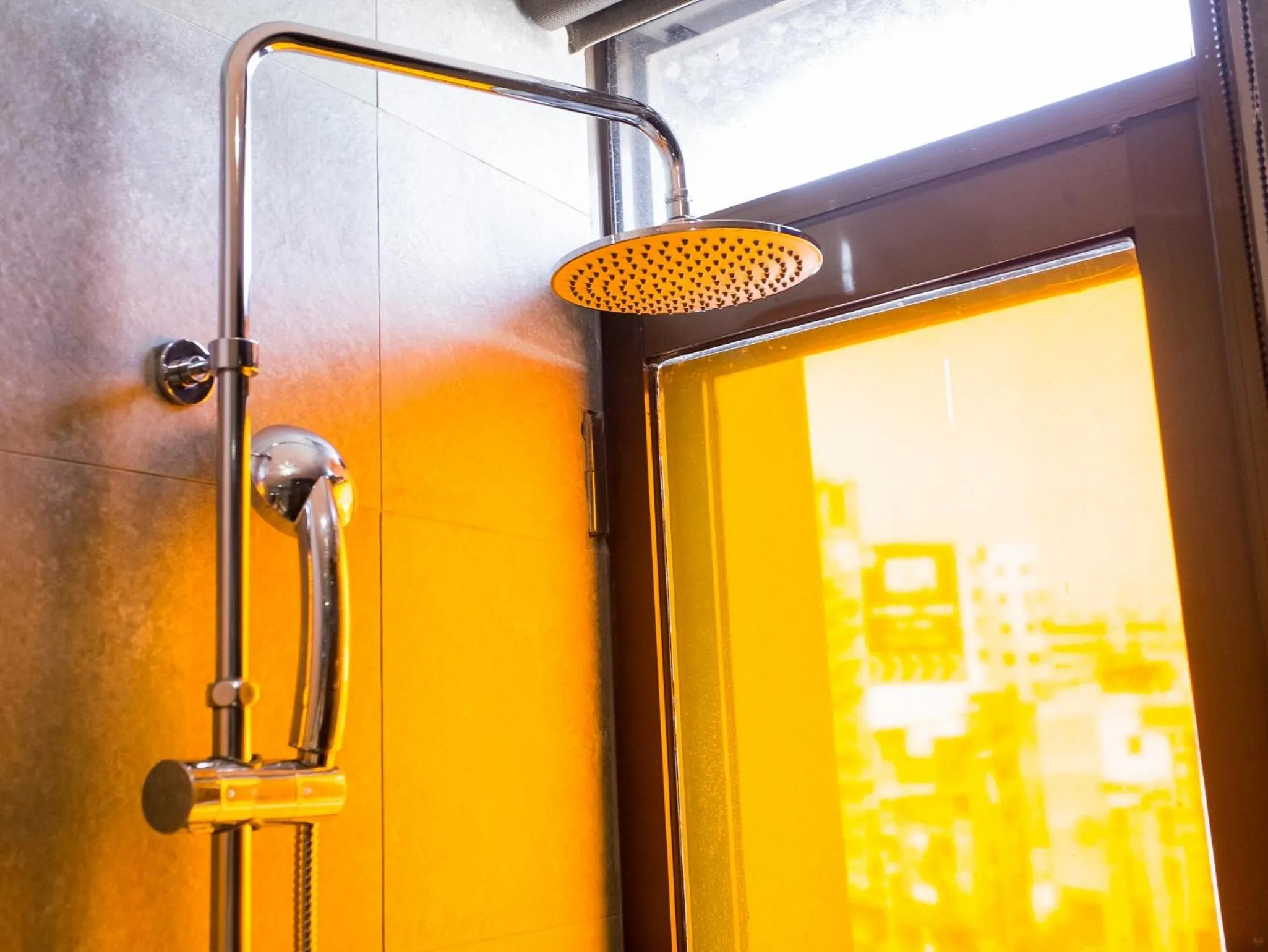 Shower in Khan Hotel