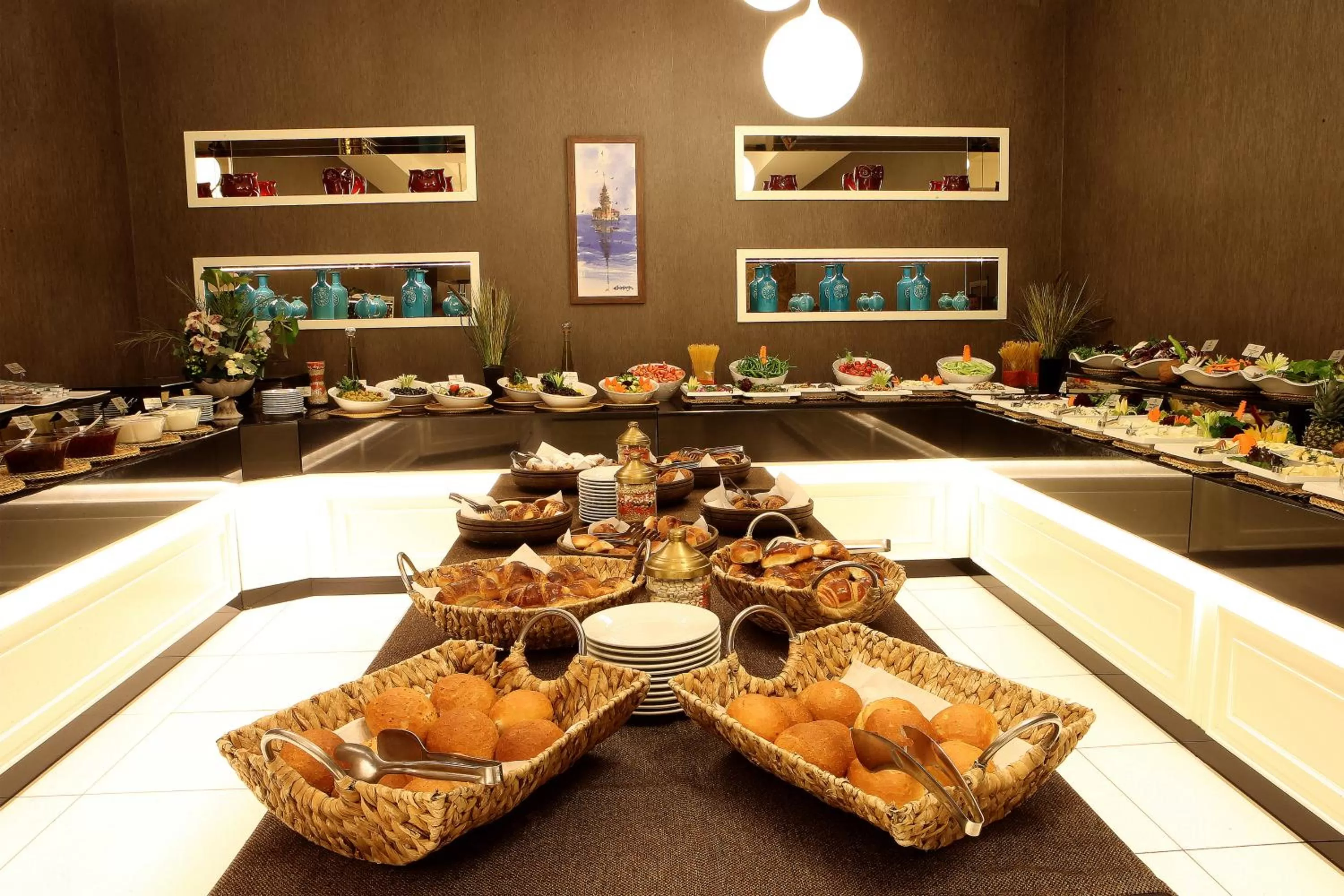 Restaurant/places to eat in Grand Hotel Gulsoy Old City