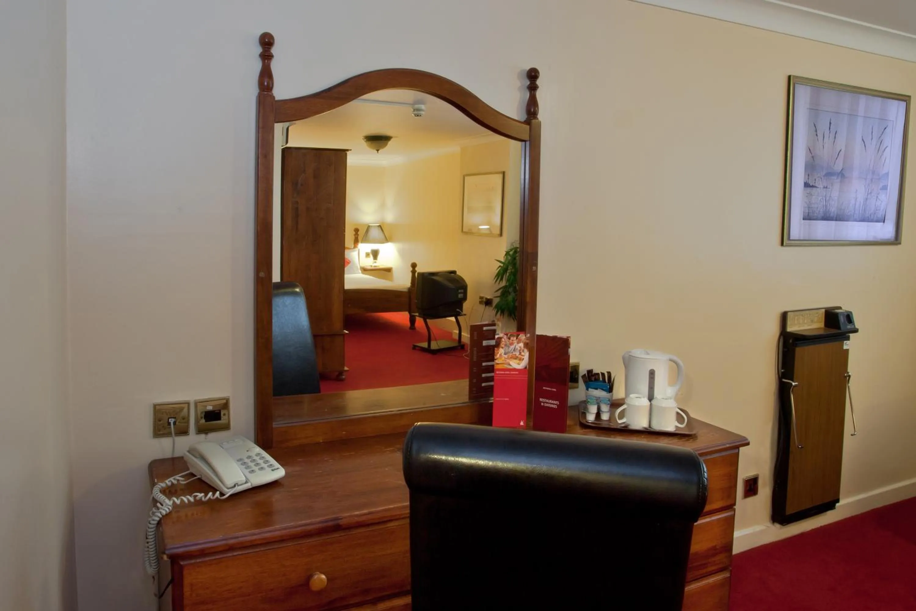 Seating area in Britannia Hotel Coventry