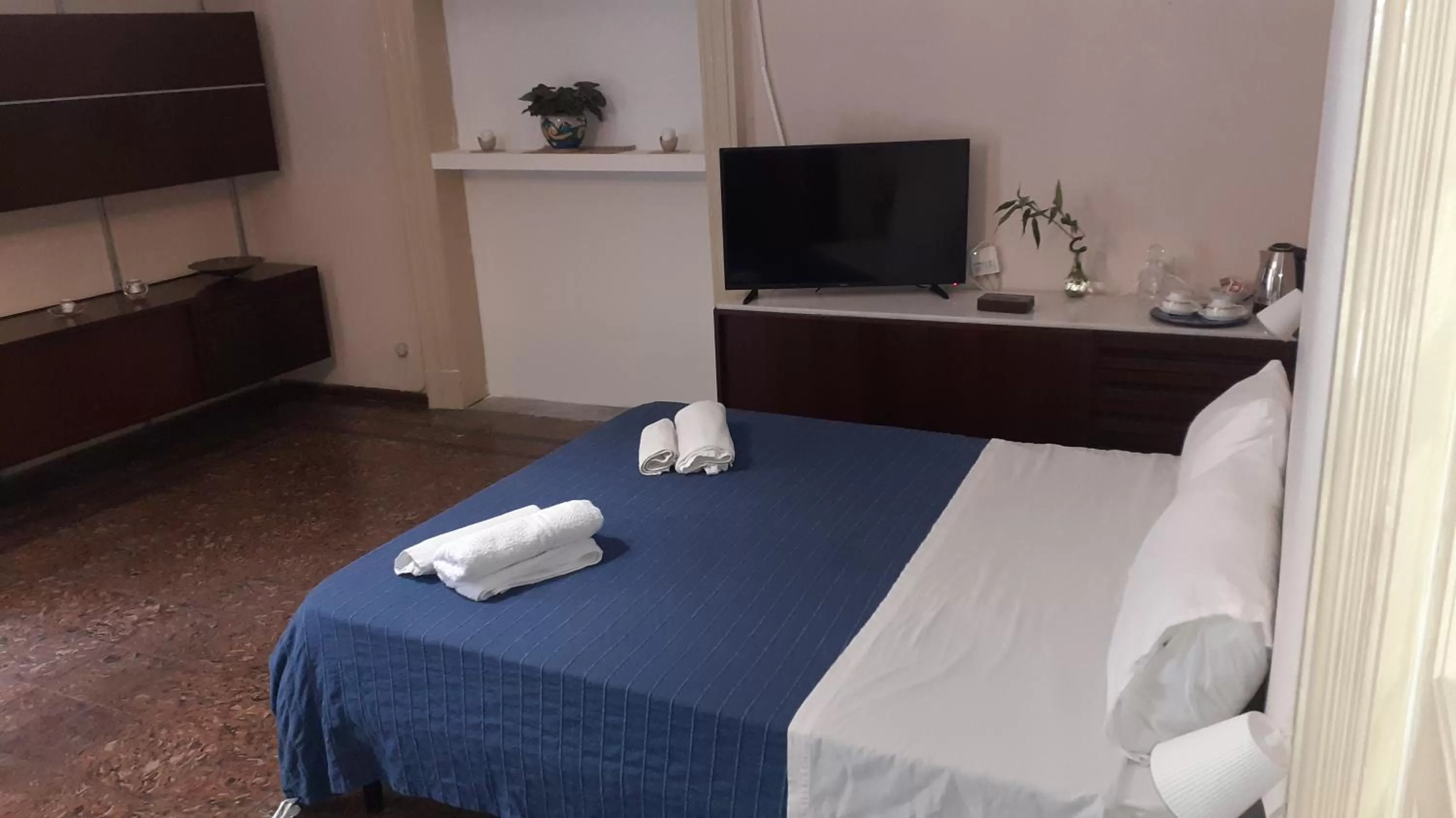 TV/Entertainment Center in Bed and Books Isabella