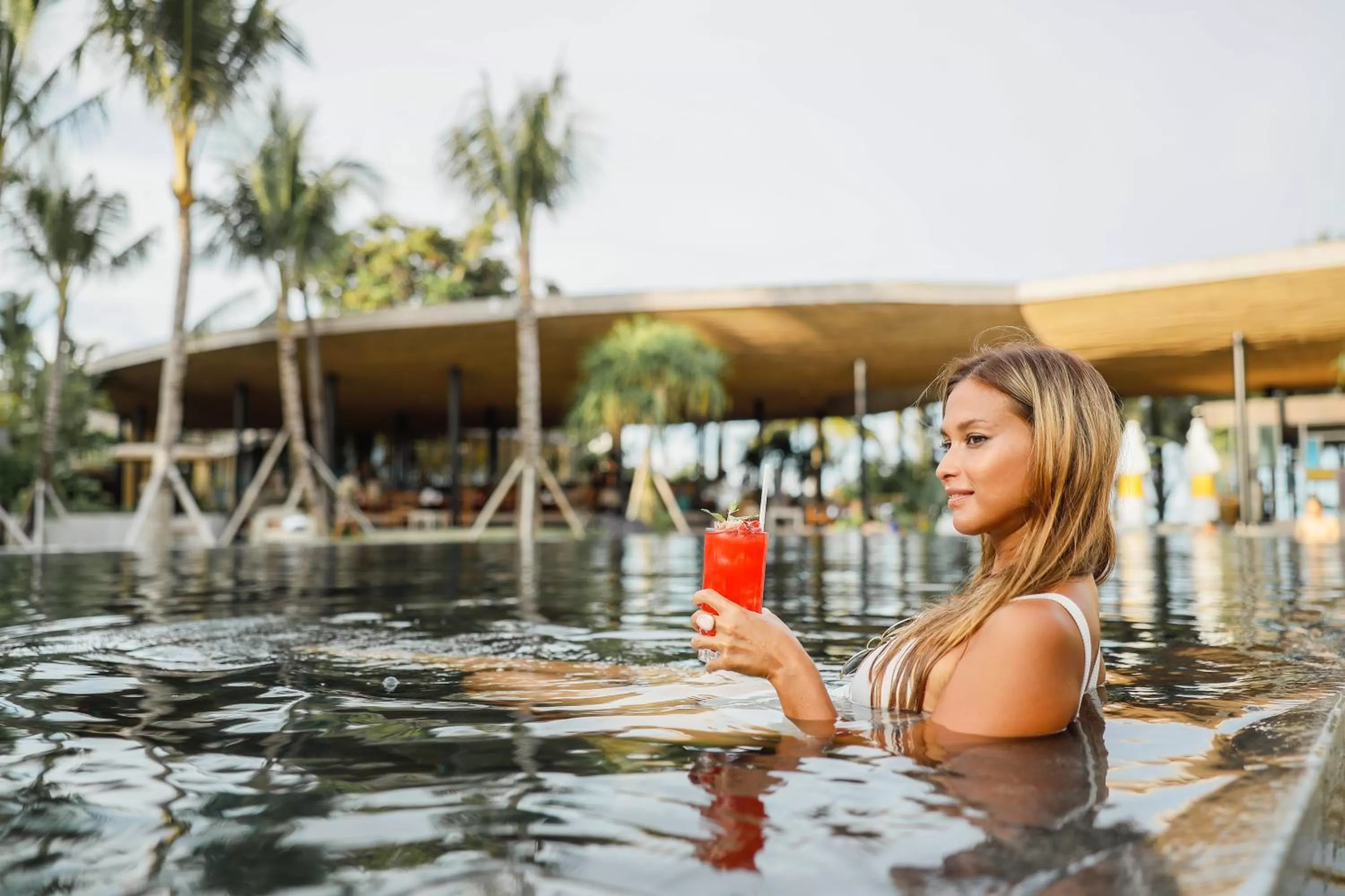 Swimming pool in Segara Village Hotel