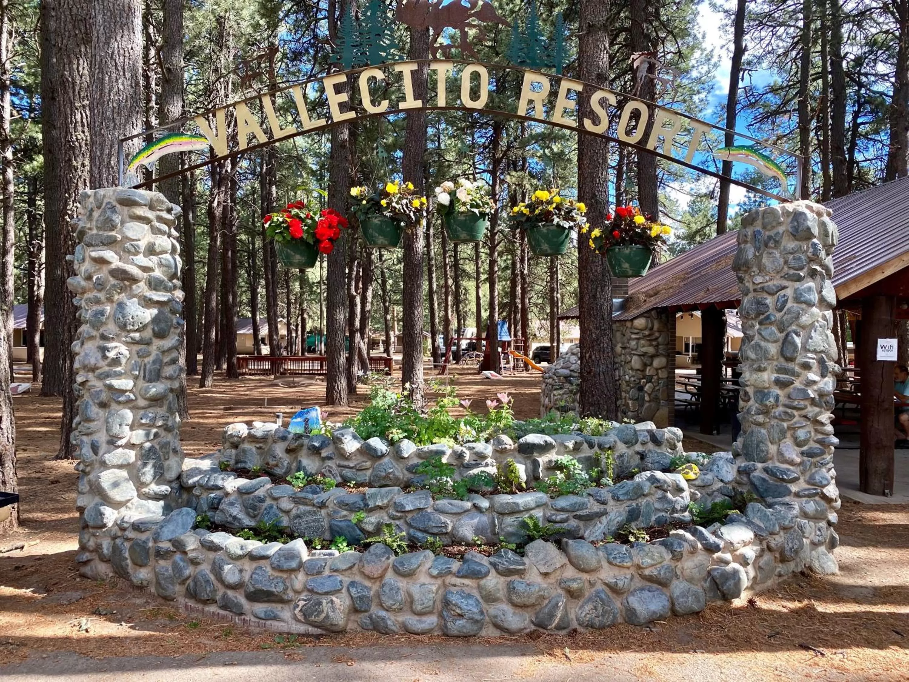 Property logo or sign in JW Vallecito