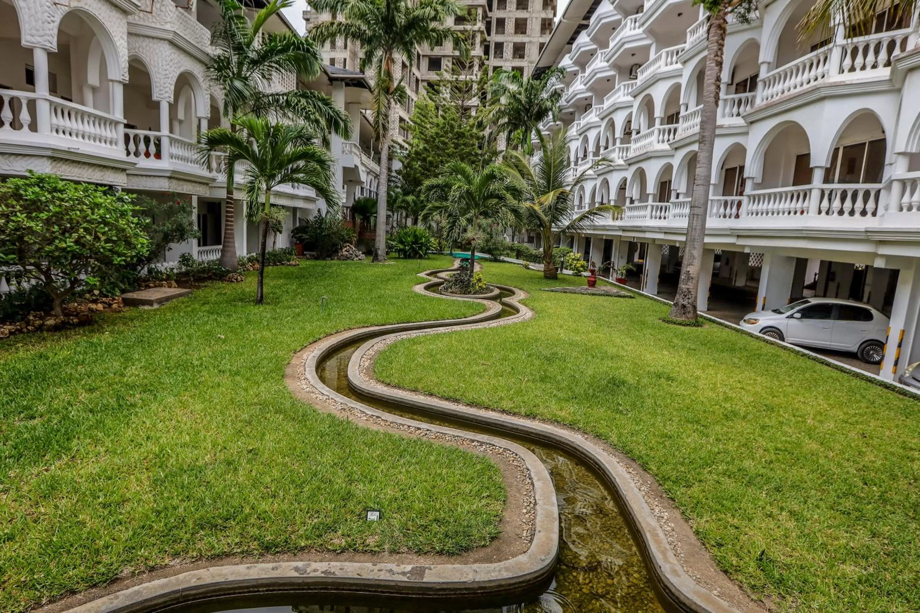 Garden in CityBlue Creekside Hotel & Suites