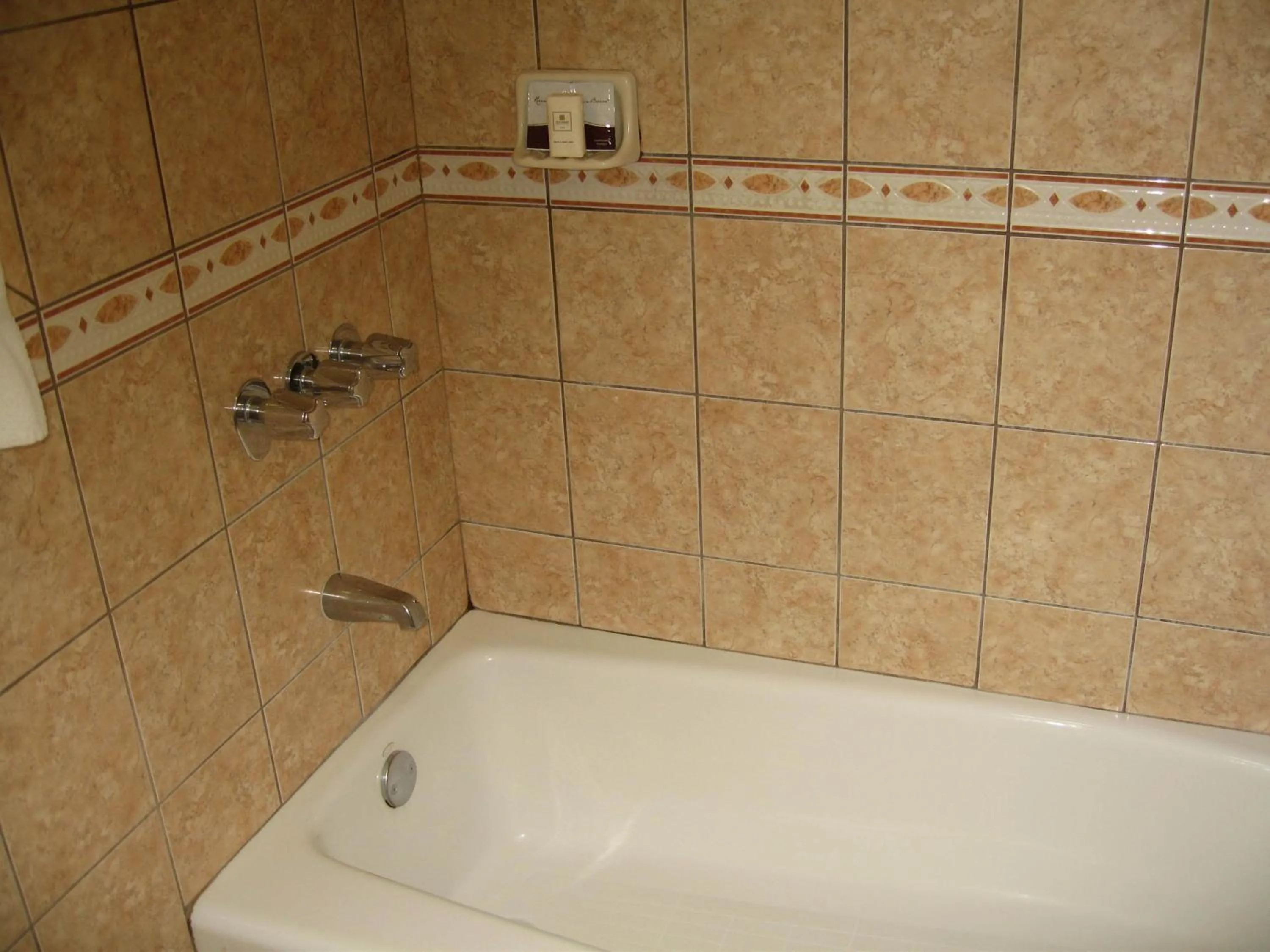 Bathroom in Tower Motel Long Beach