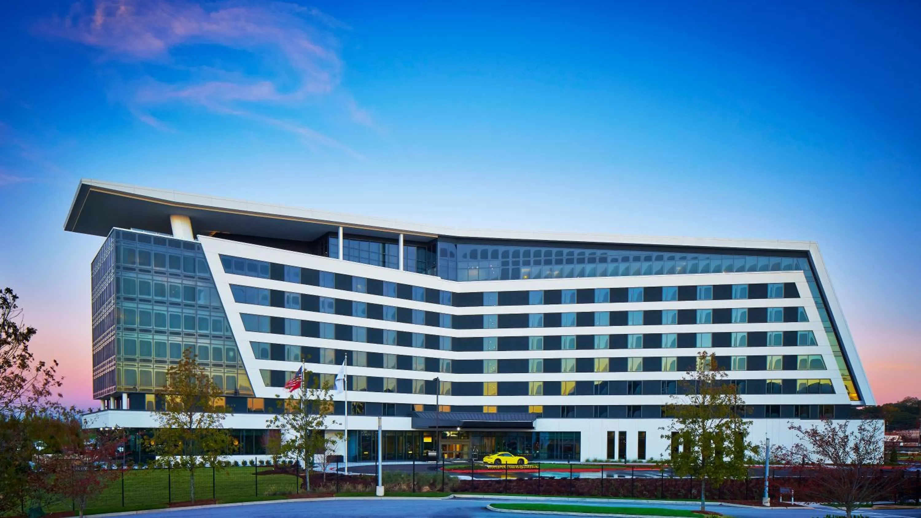Property building in Kimpton Overland Hotel - Atlanta Airport by IHG