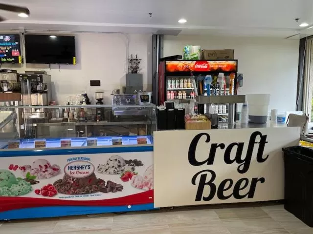 Food and drinks in Shores of Panama Resort