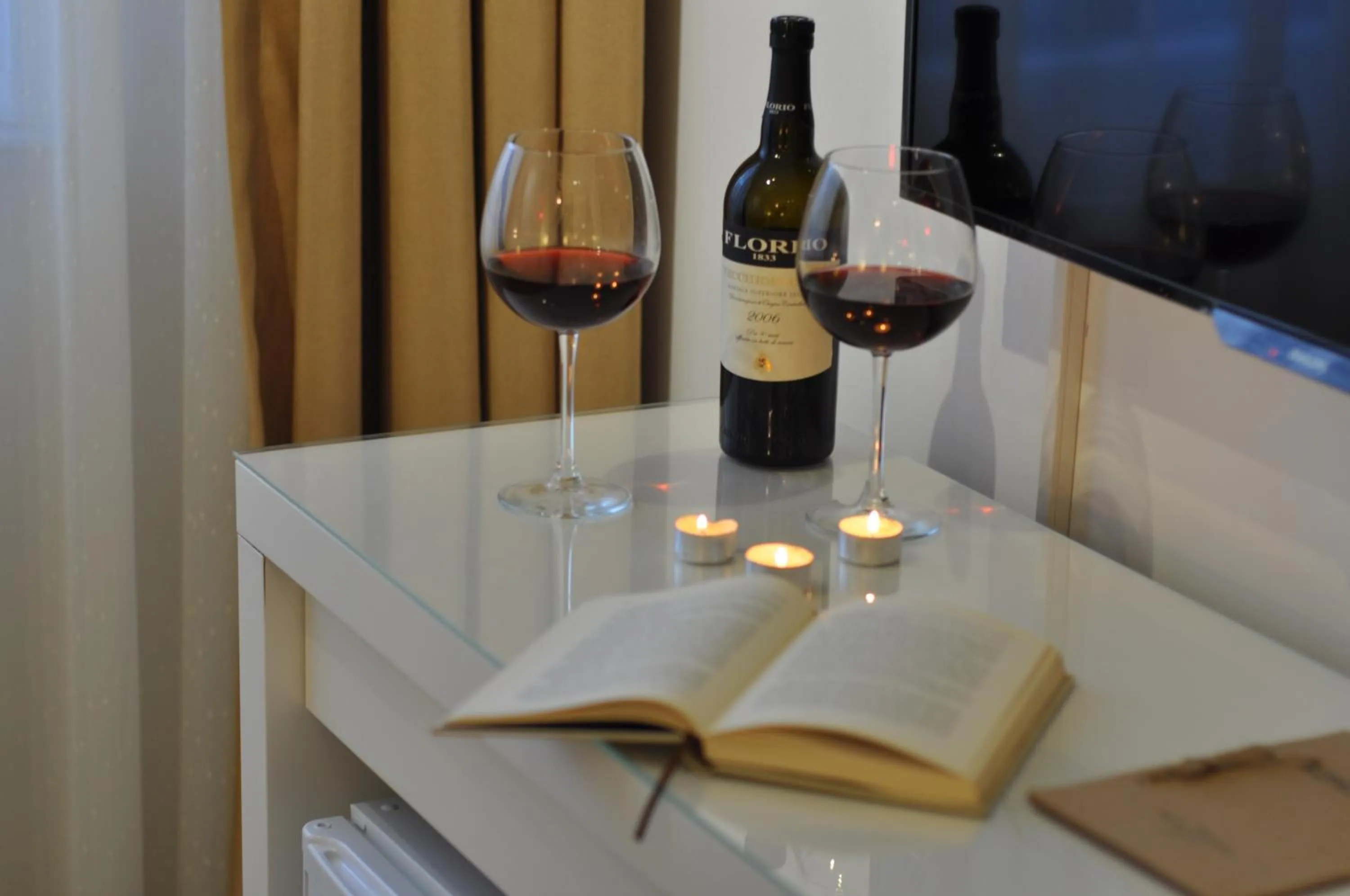 TV and multimedia in The Print House Hotel