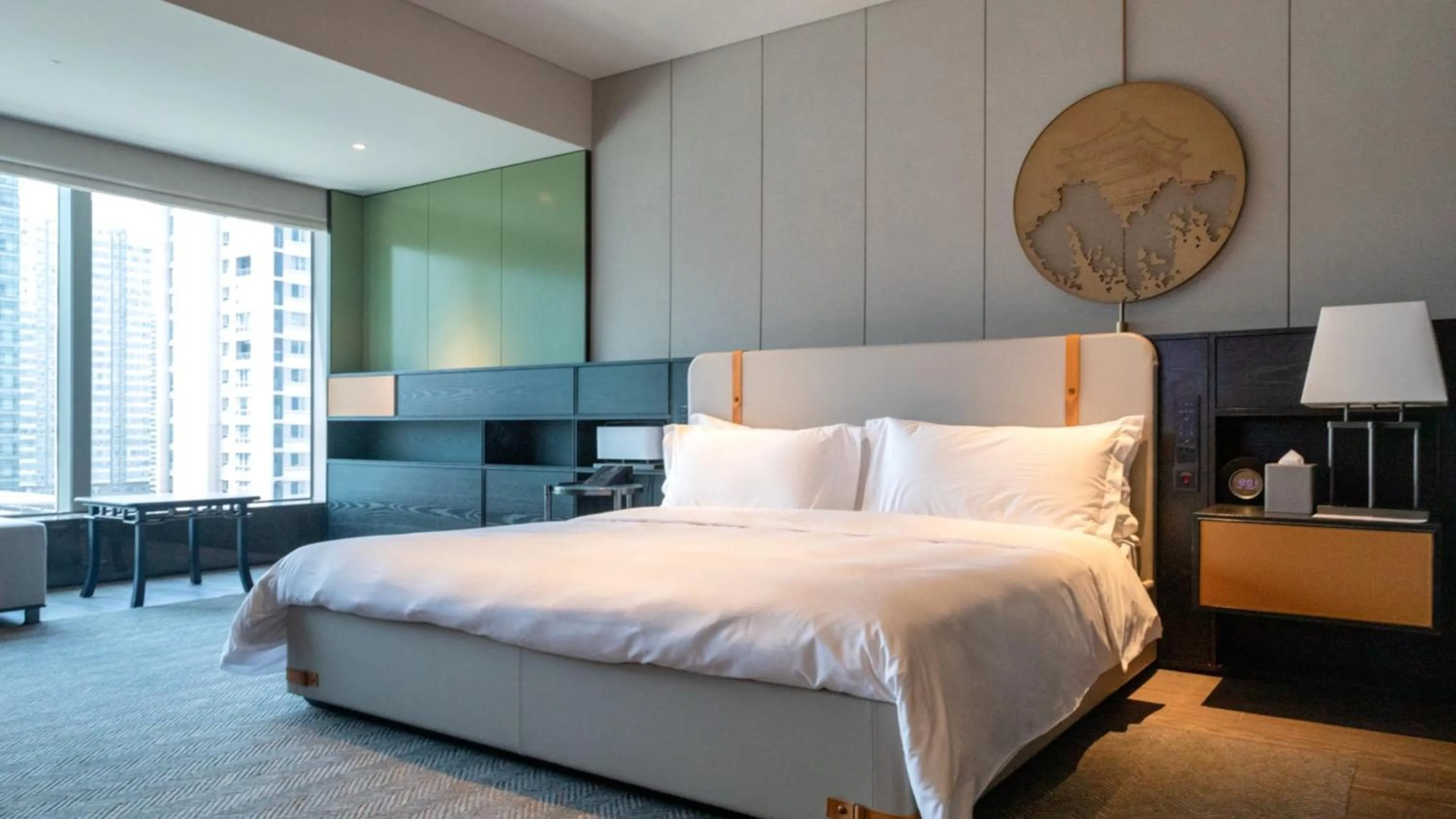 Photo of the whole room, Bed in InterContinental Xi'an North by IHG