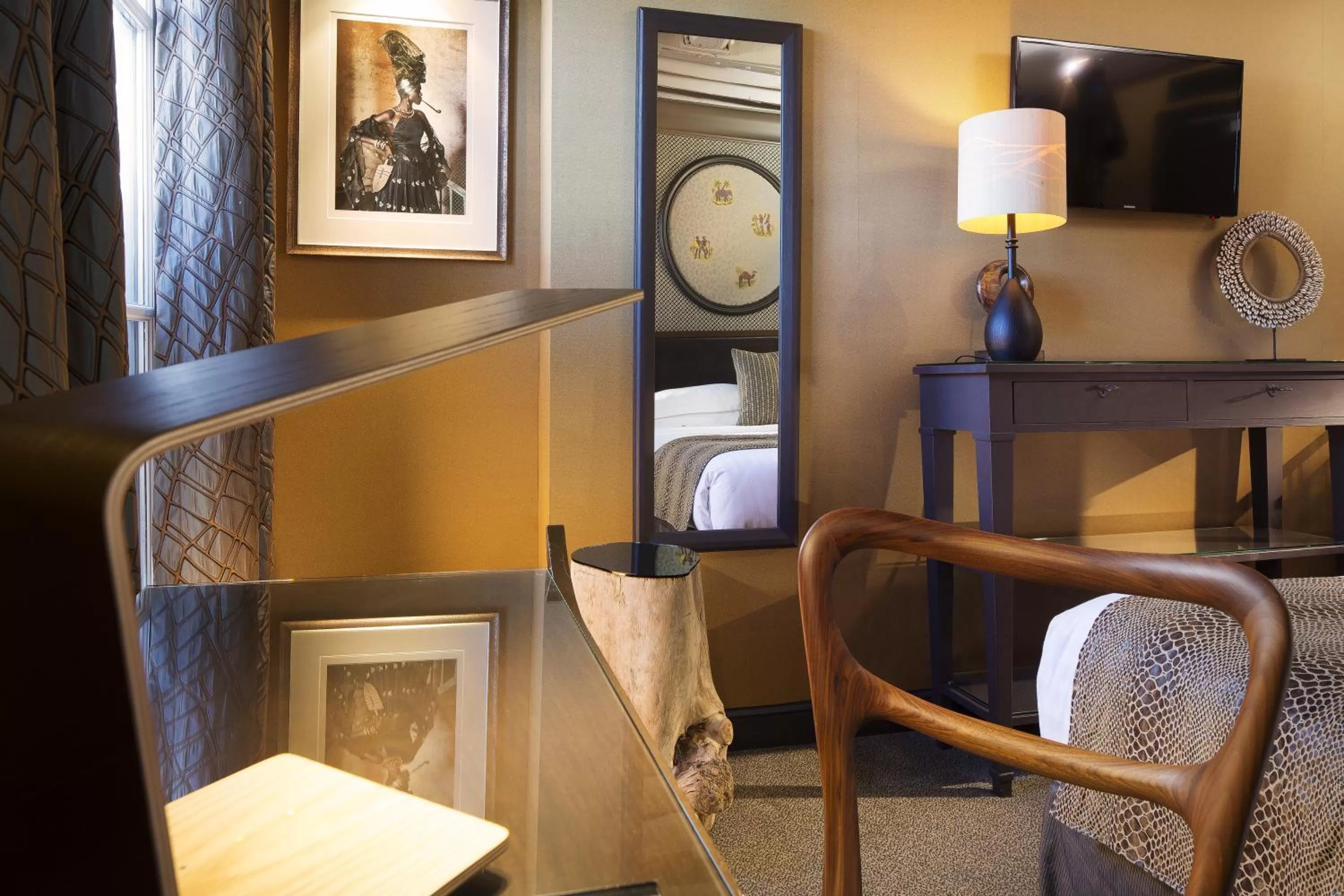 Bedroom in Hôtel Les Dames du Panthéon