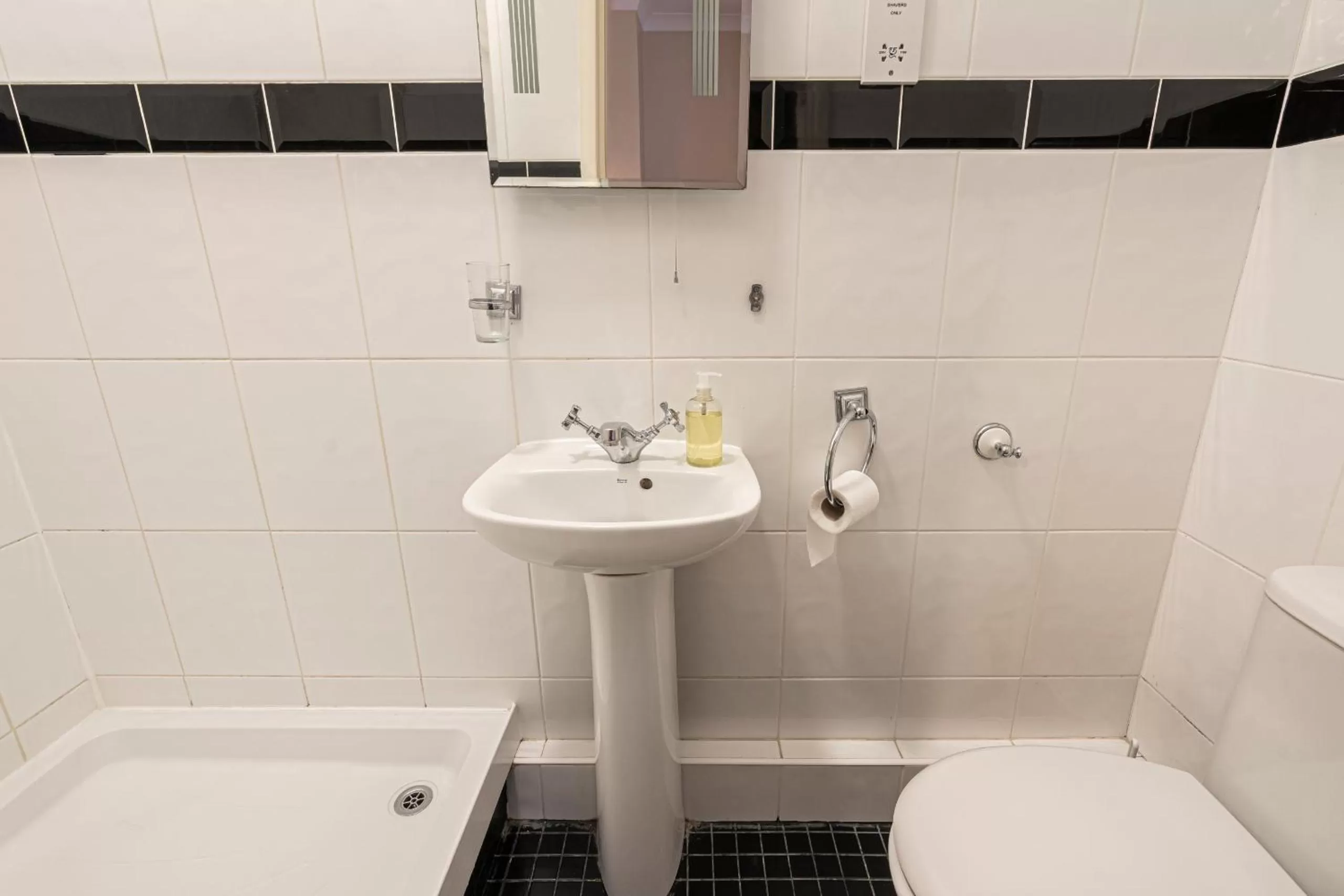 Bathroom in Barrington Lodge