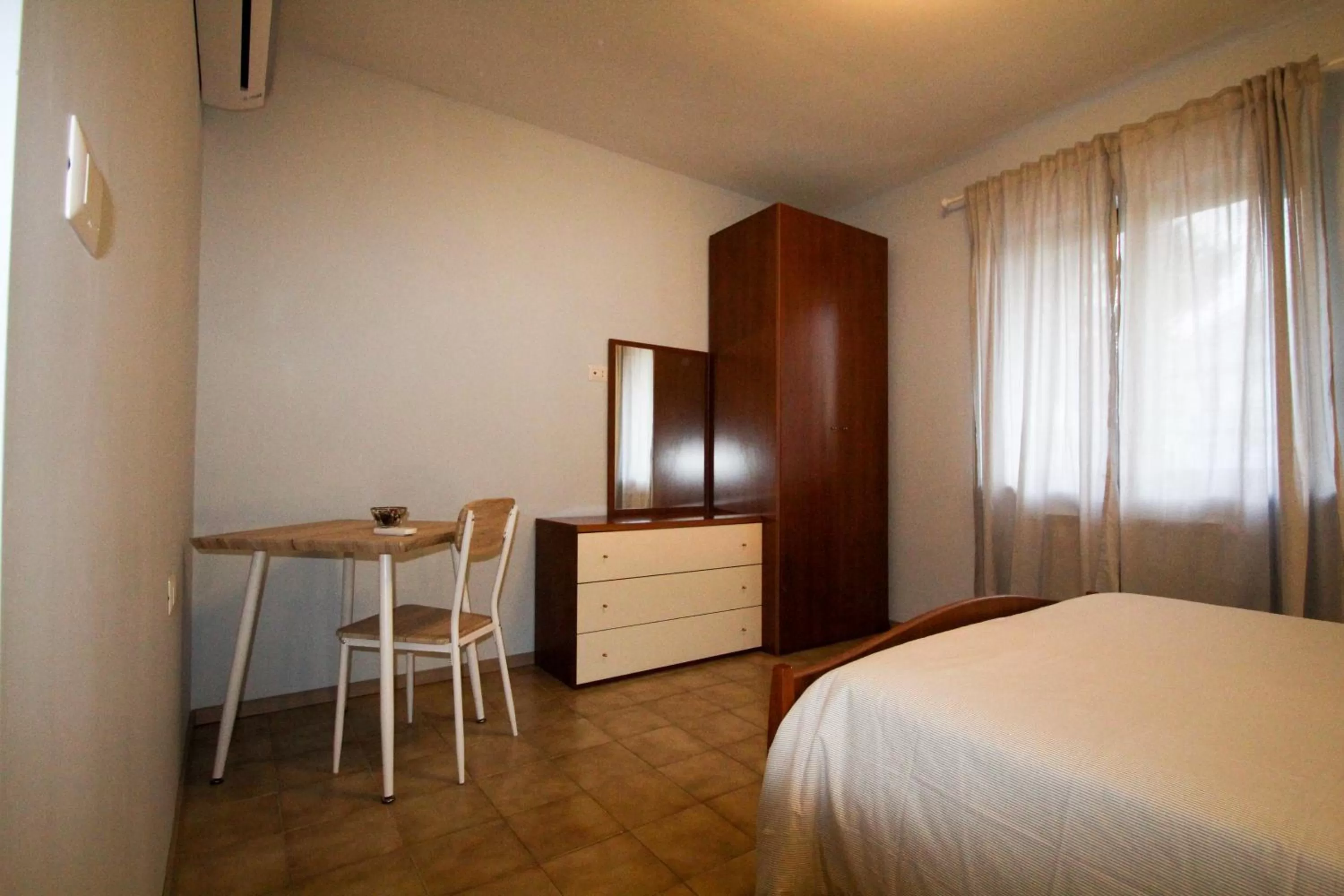 Photo of the whole room, Bed in AceroRosso B&B