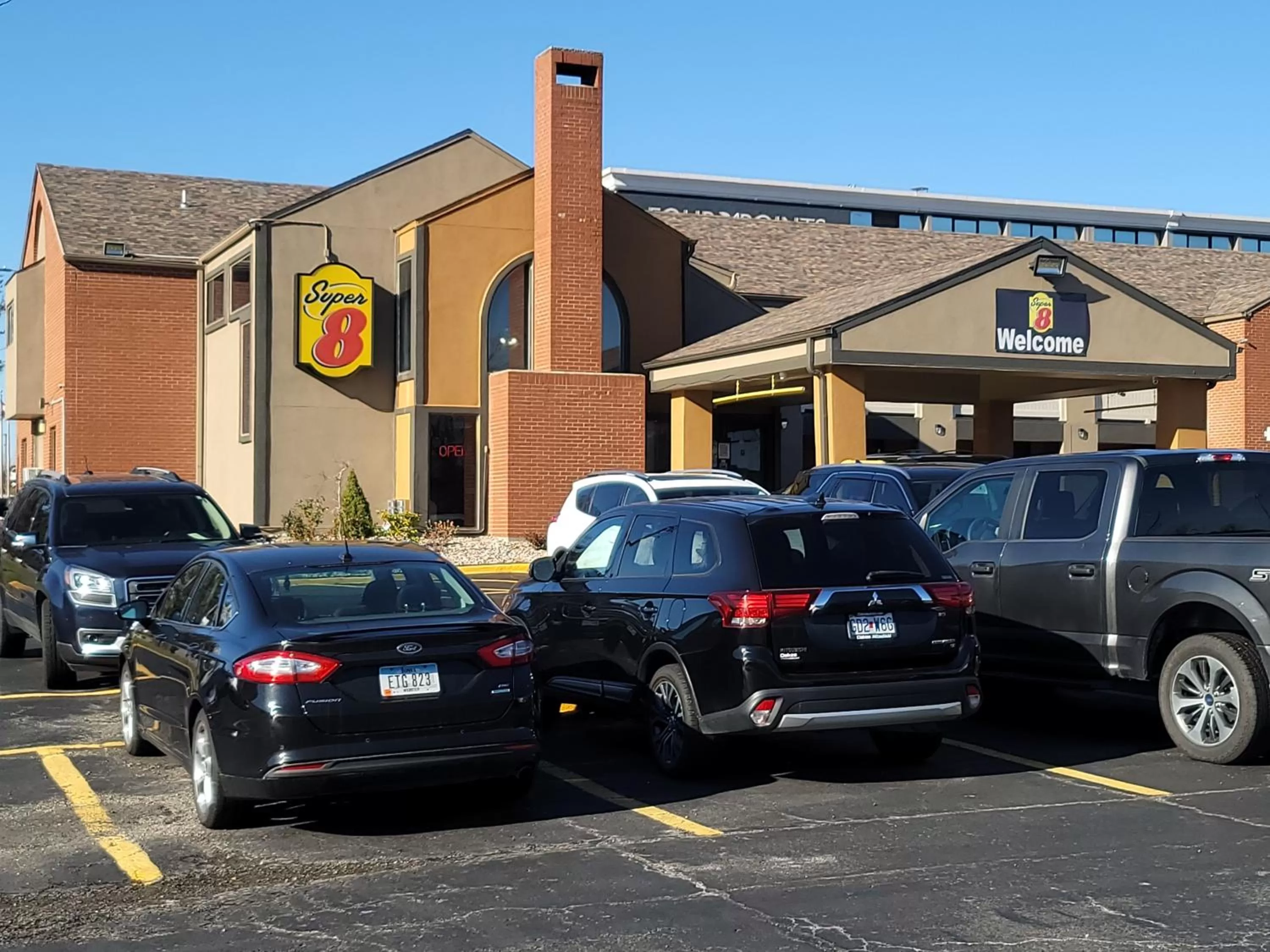 Property building in Super 8 by Wyndham Kansas City Airport North