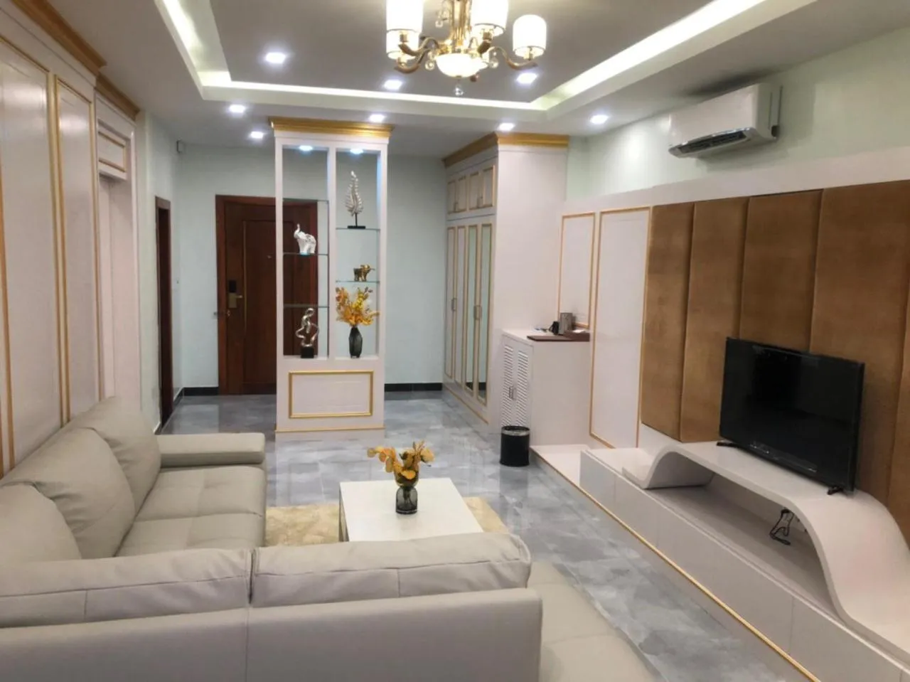 Living room in Kampong Thom Royal Hotel