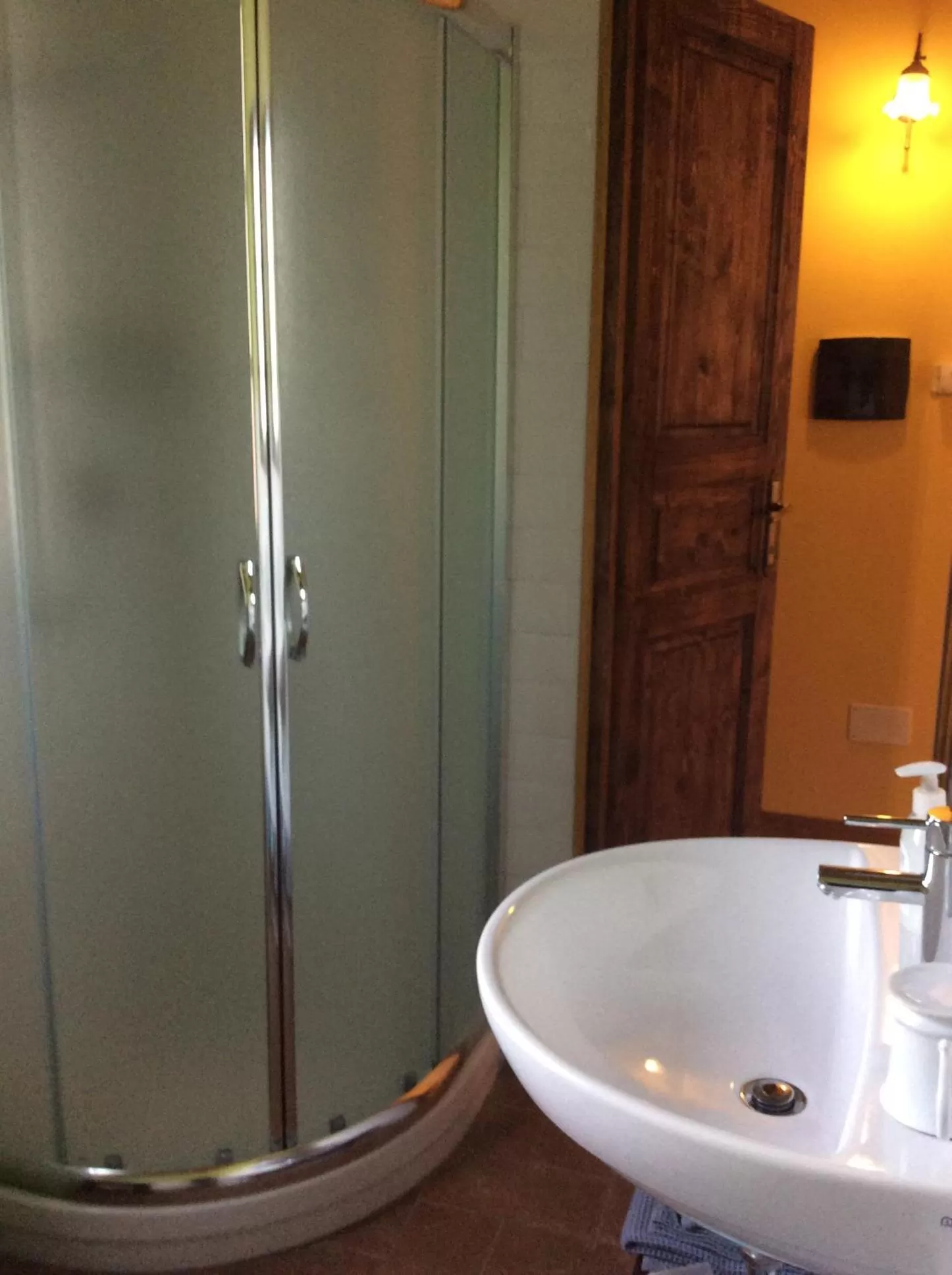 Shower in B&B Casalnovo