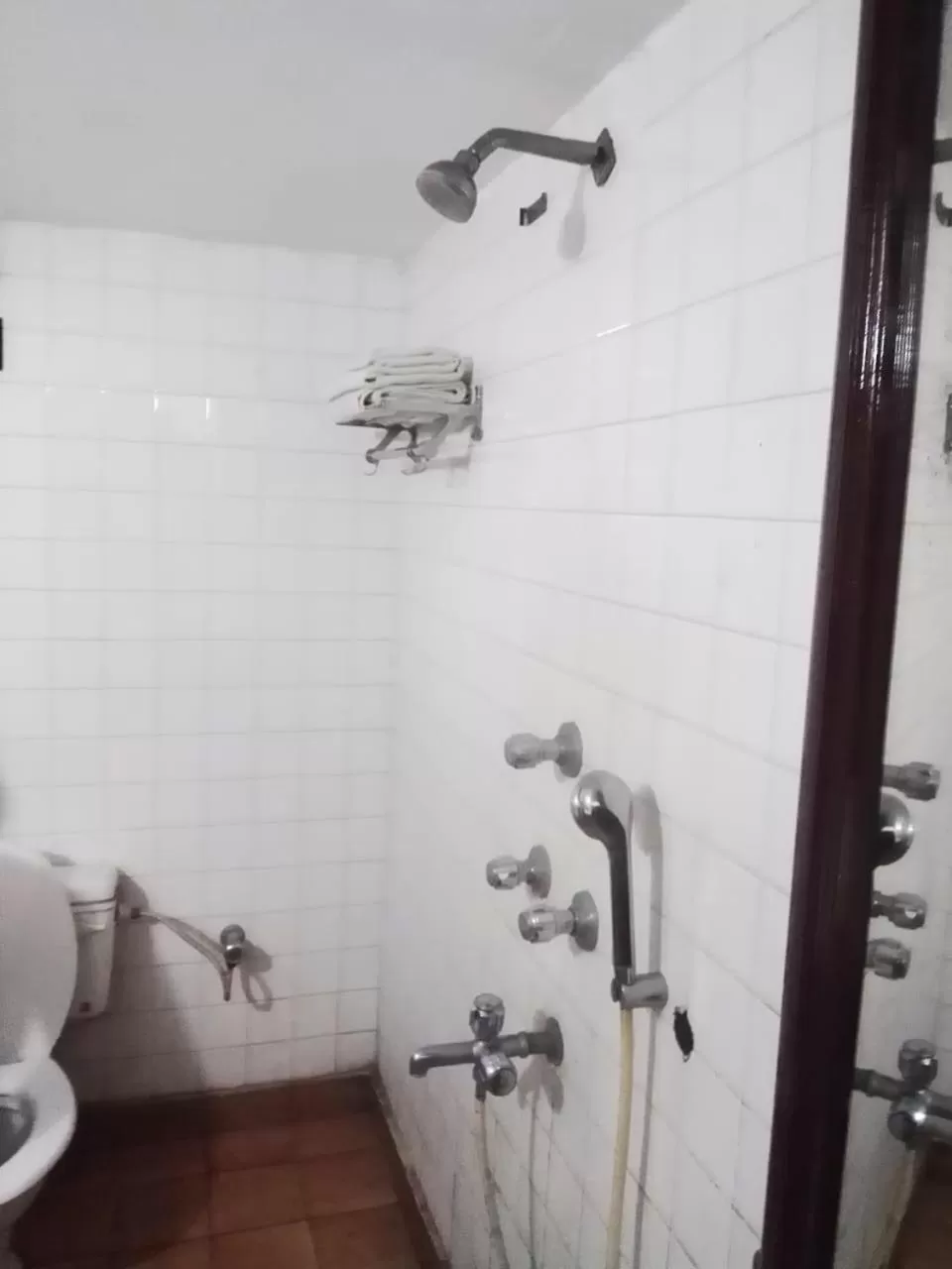 Bathroom in Hotel Indsurya