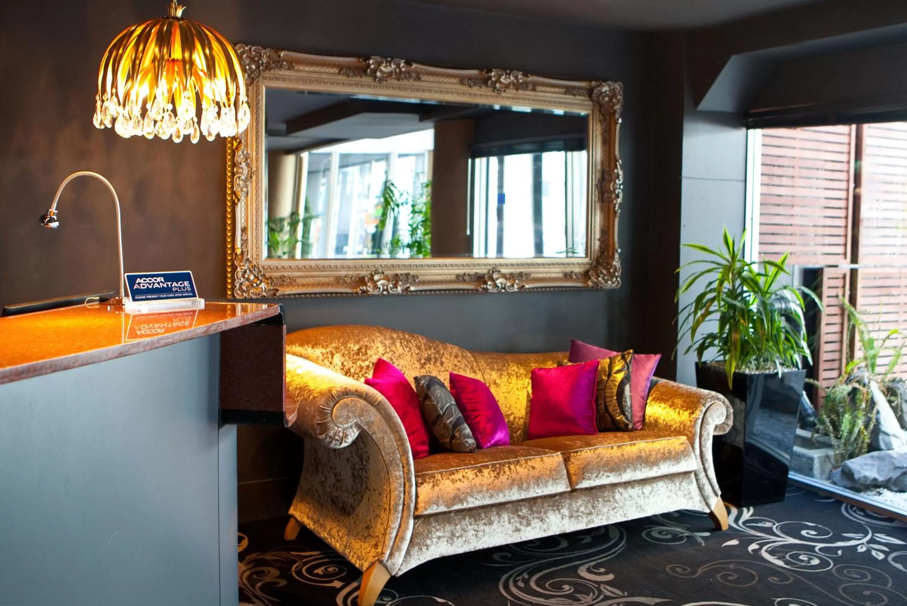 Lobby or reception in Mercure Wellington Central City Hotel and Apartments