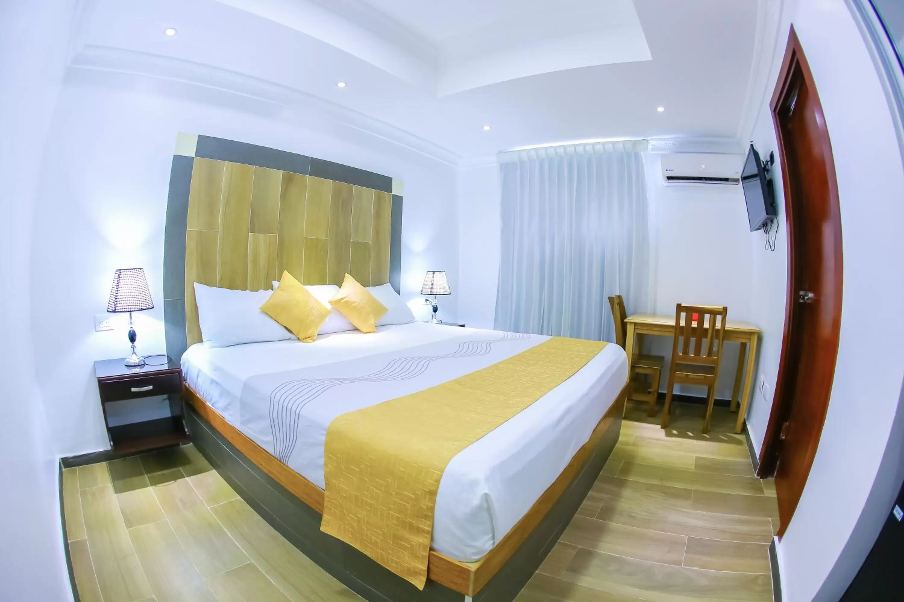 Photo of the whole room, Bed in Hotel Vicentina