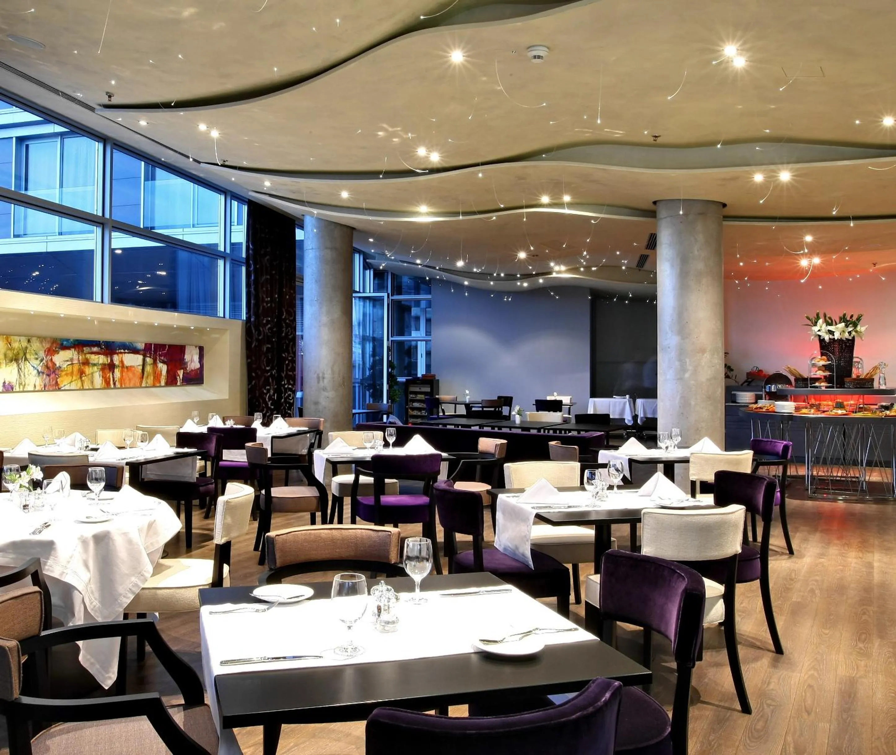 Restaurant/places to eat in Nobel Zira Hotel