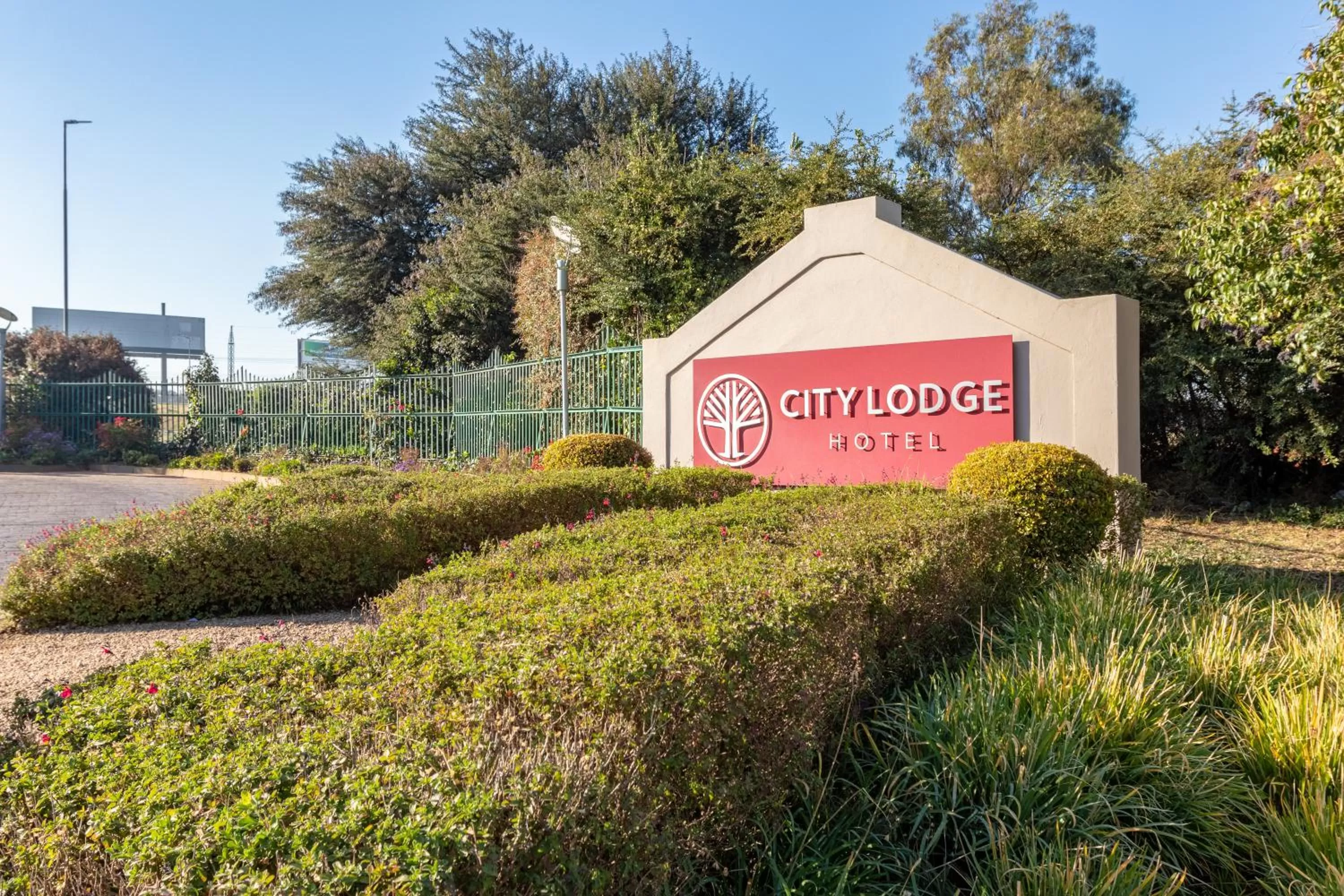 Property logo or sign in City Lodge Hotel Johannesburg Airport, Barbara Road