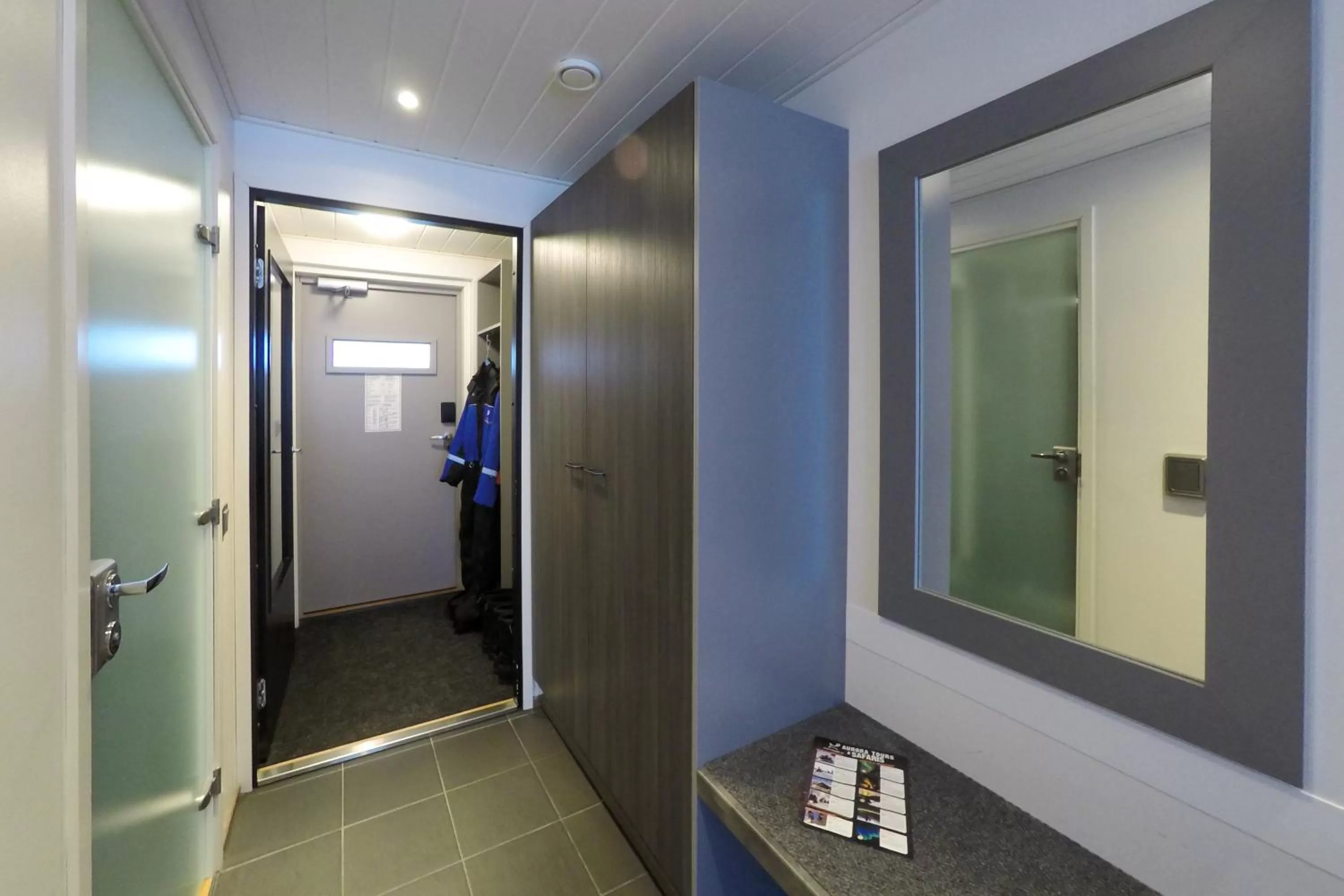 Superior Twin Room with Sauna with Lake or Forest View in Hotel Inari