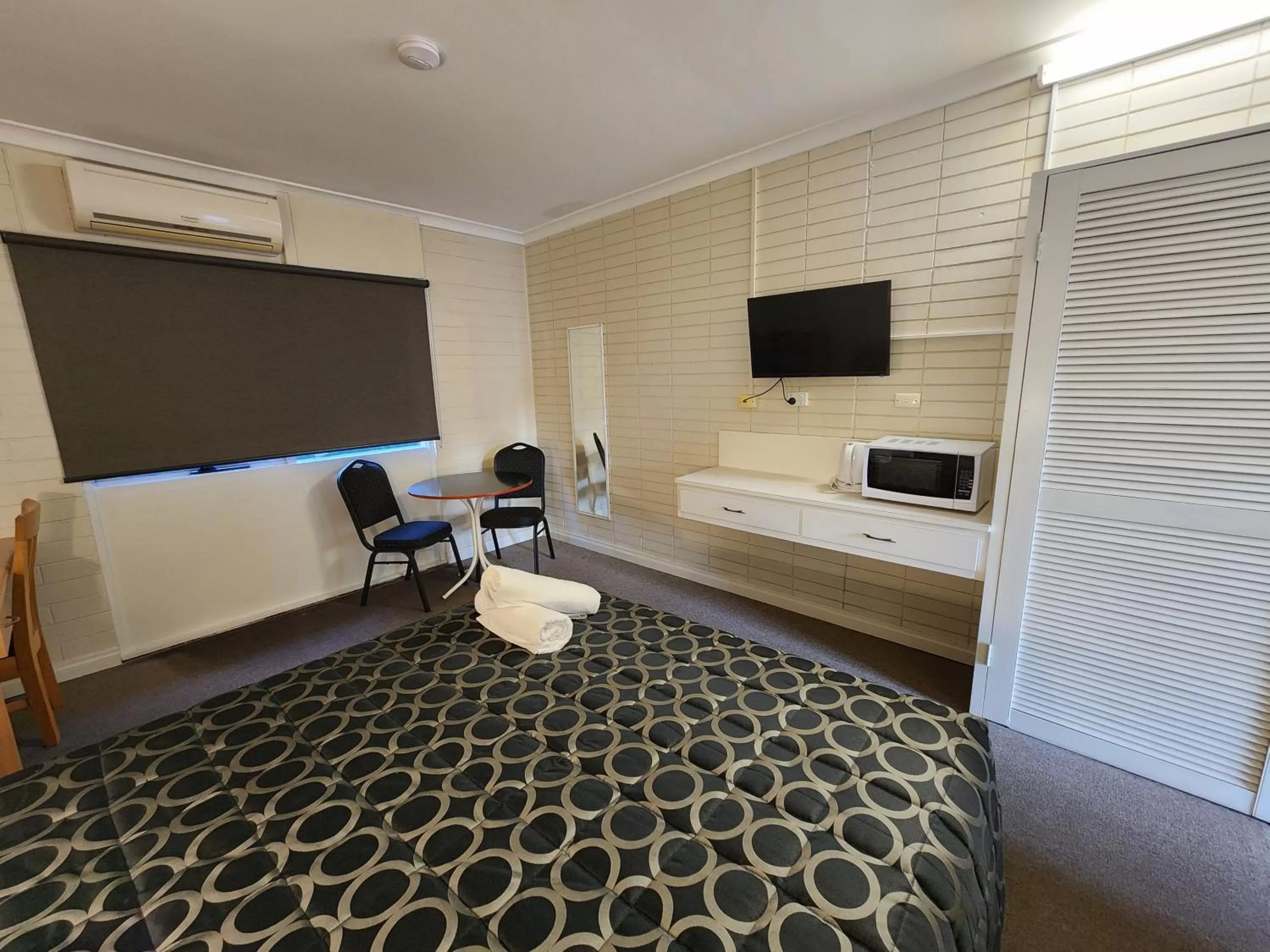 Bed in Hume Inn Motel Albury CBD