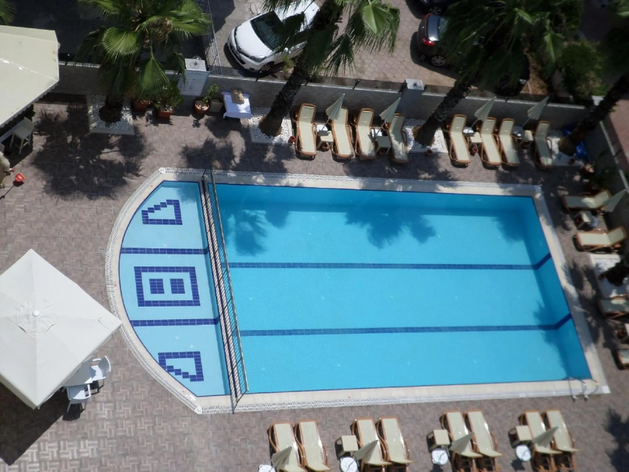 Swimming pool in City Live Hotel