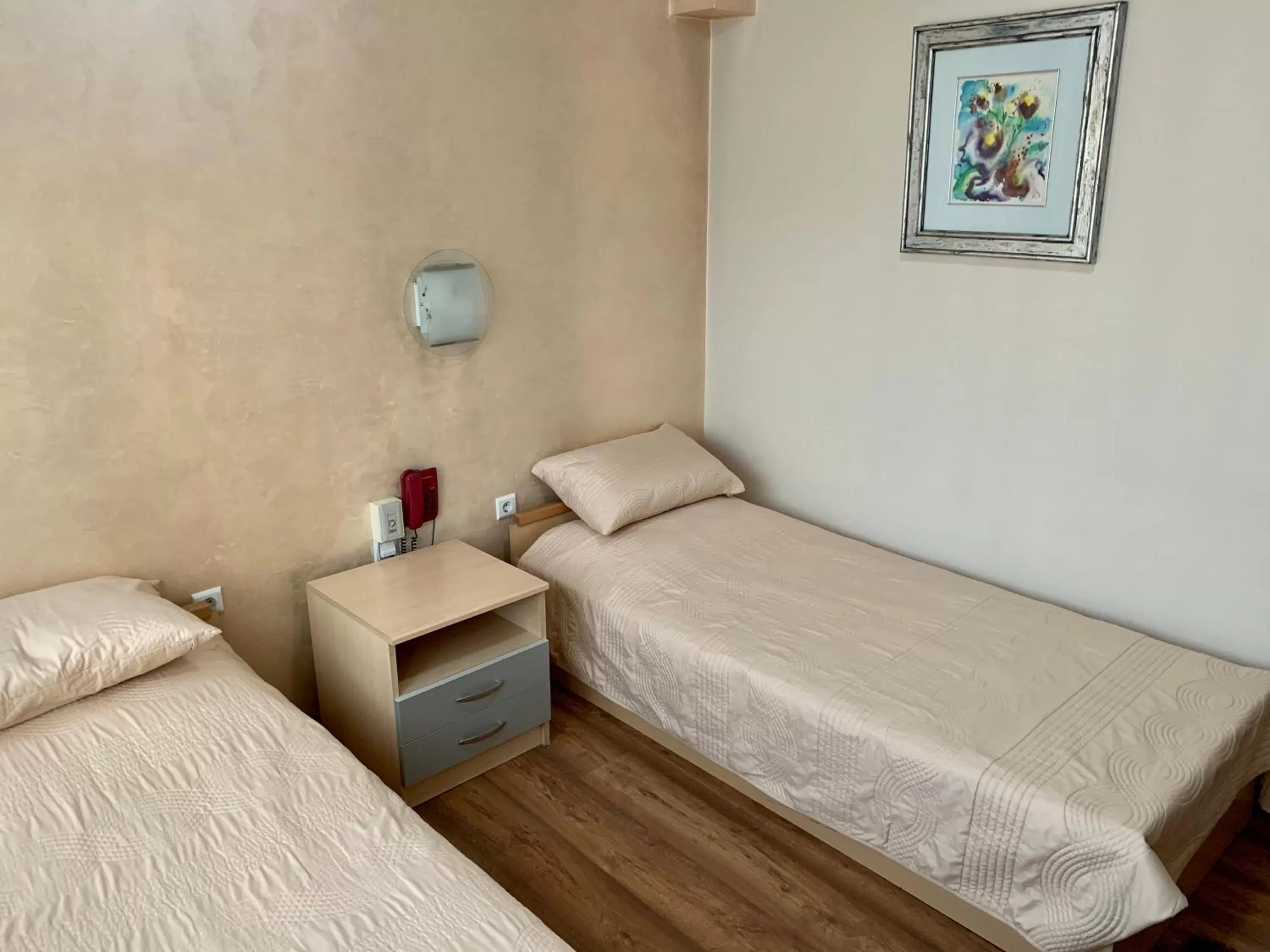 Bed in Hotel Brkić Sarajevo Airport - Free Parking