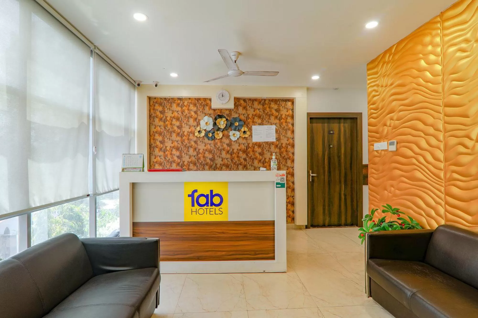 Lobby or reception in FabExpress The Mall Inn